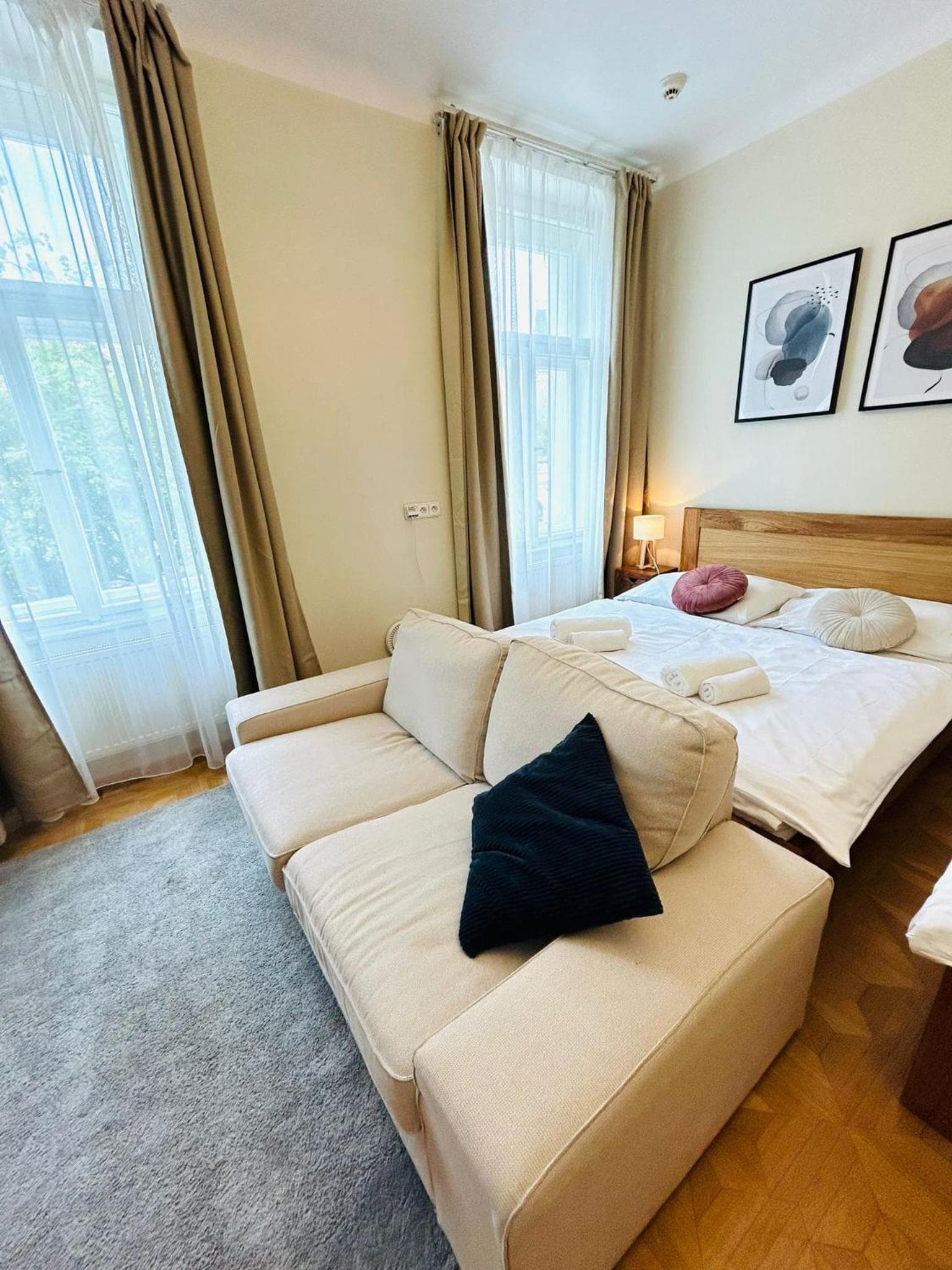River View Residence by Charles Bridge, Prague