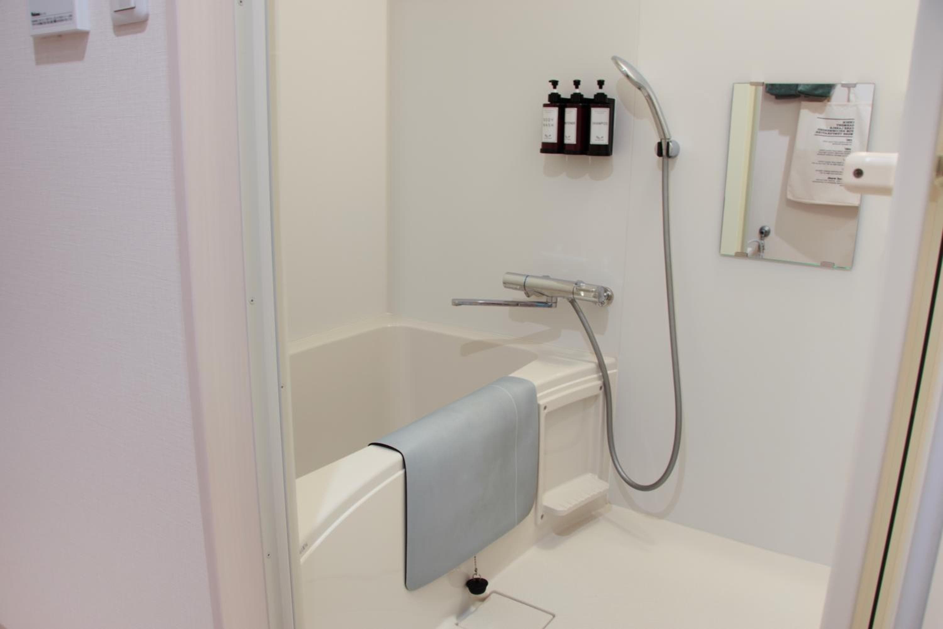 Island Stay Izumizaki Hotel, Naha, photo 2