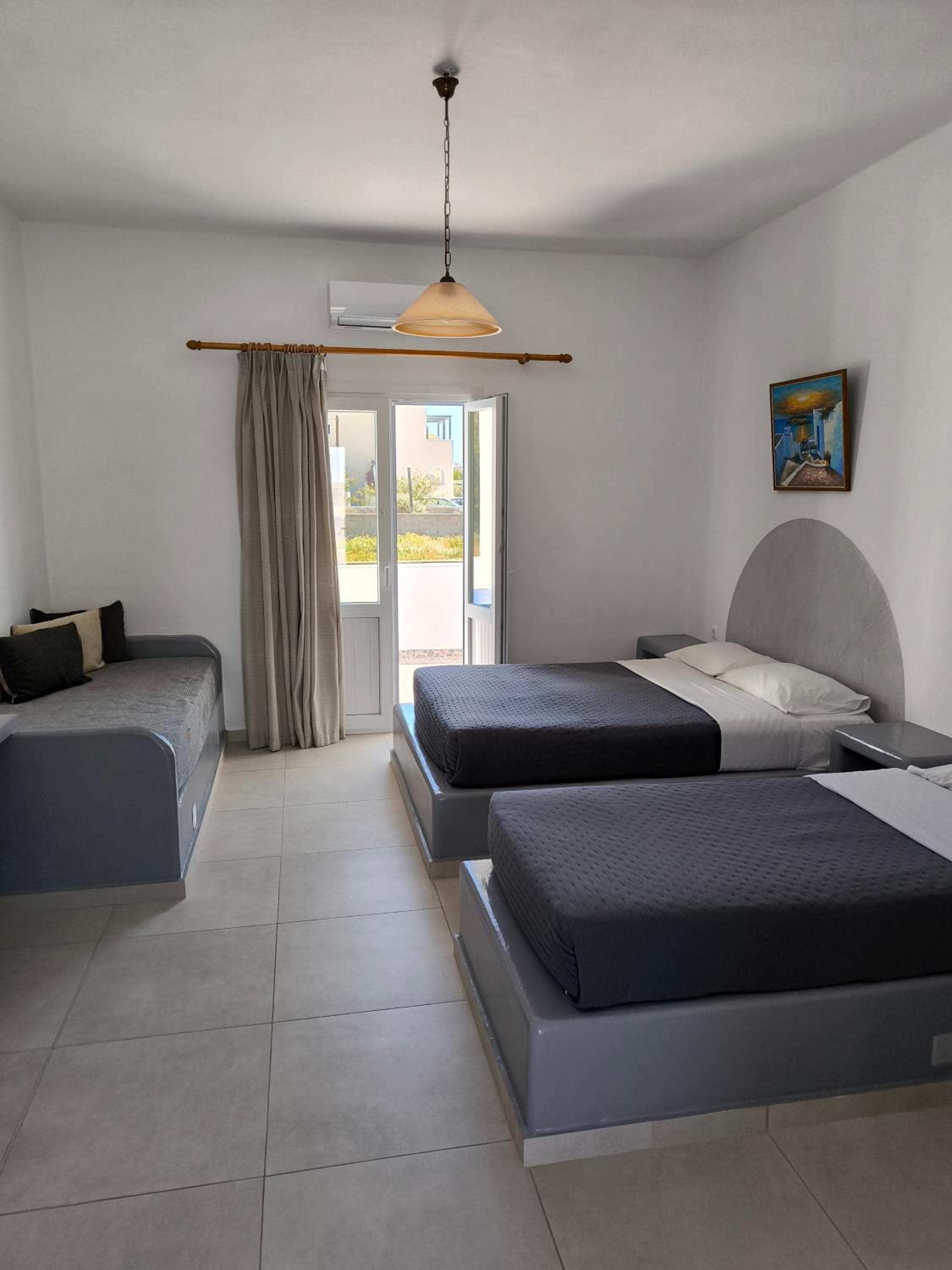 Mary Rooms, Perivolos, photo 6