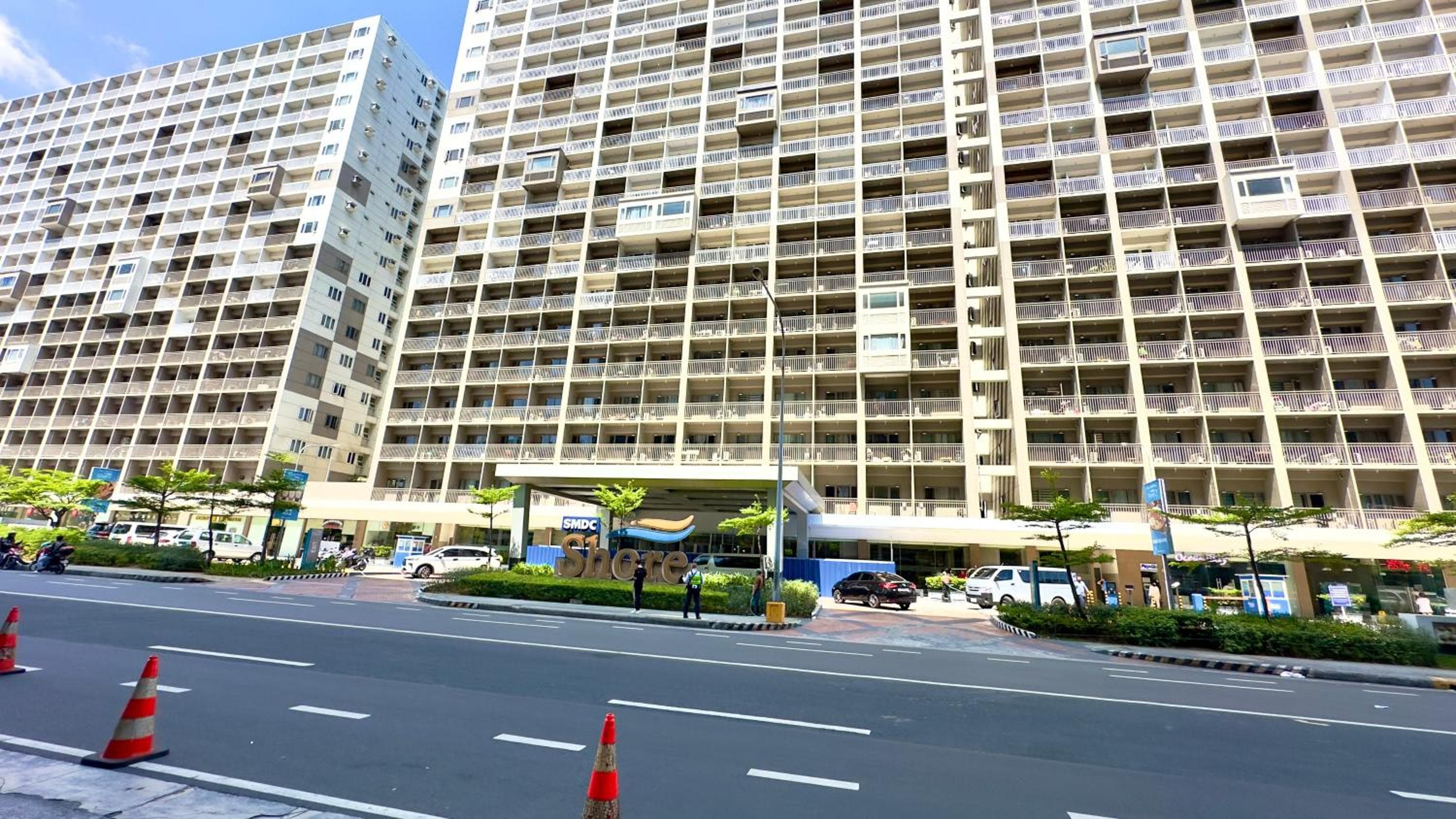 ART's Nest at Shore Residences, Manila