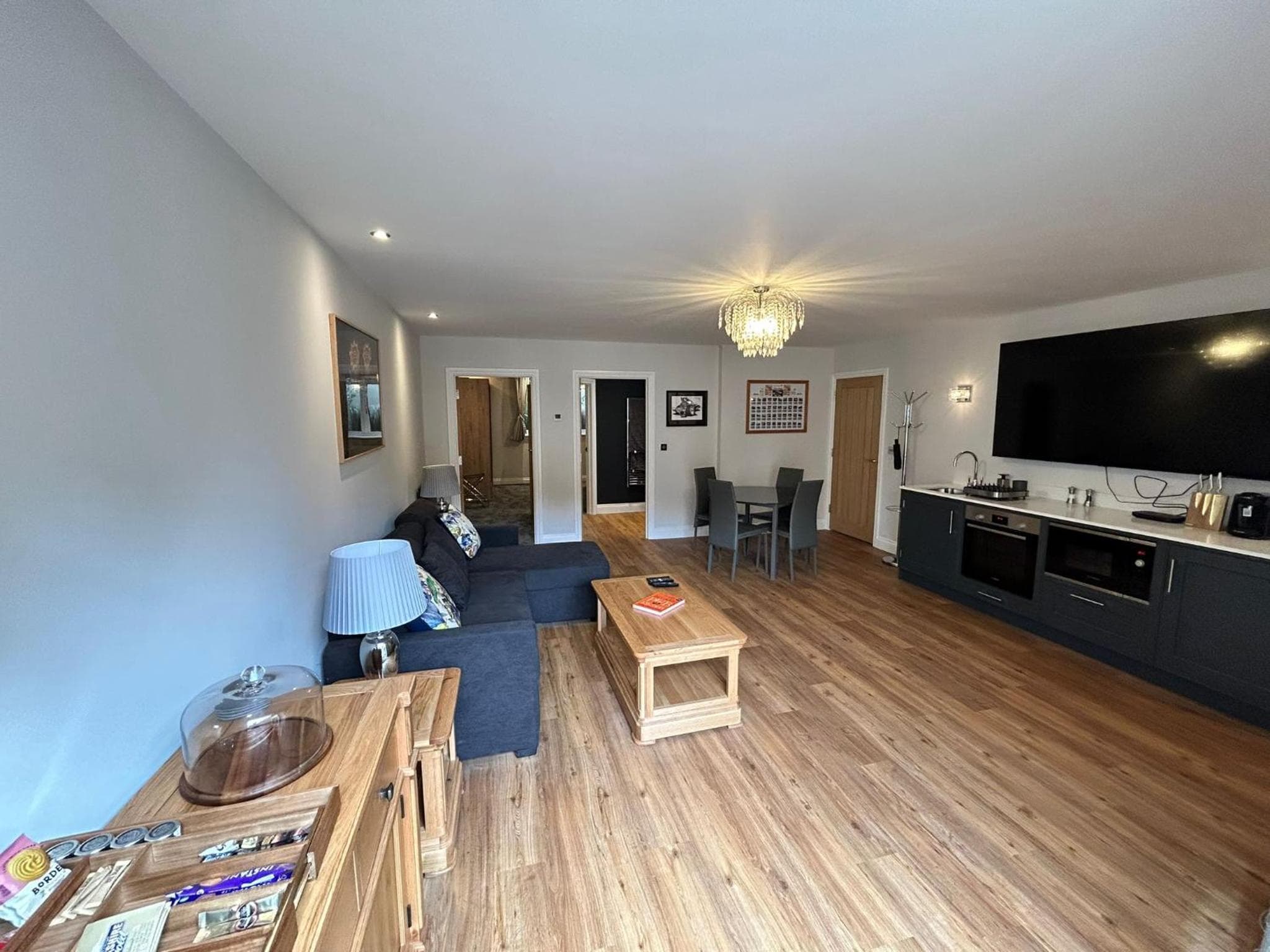 Stansted Airport Stay, Parking and Luxury Suite, Bishops Stortford
