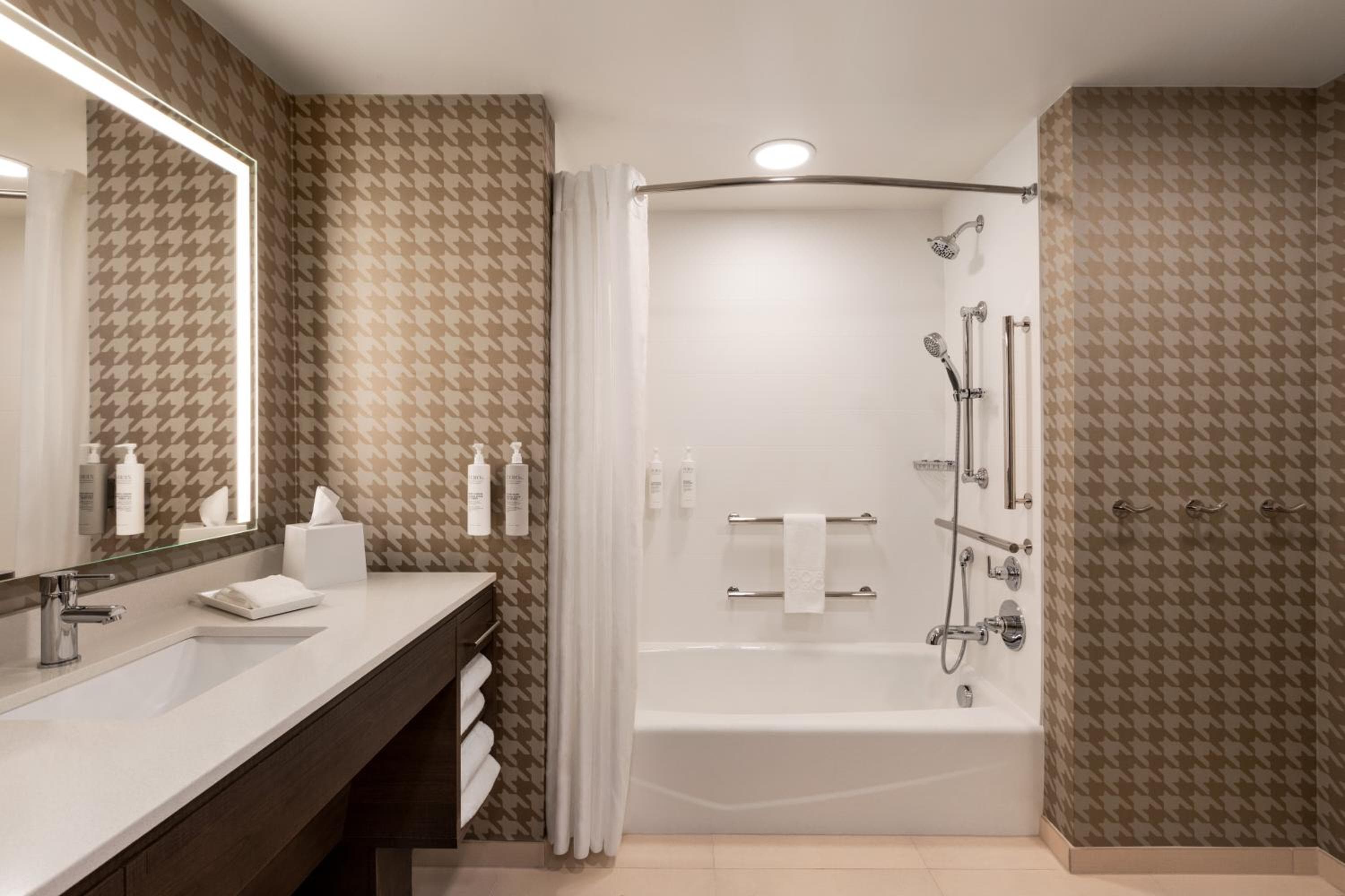 Home2 Suites By Hilton Cheyenne, Cheyenne, photo 2