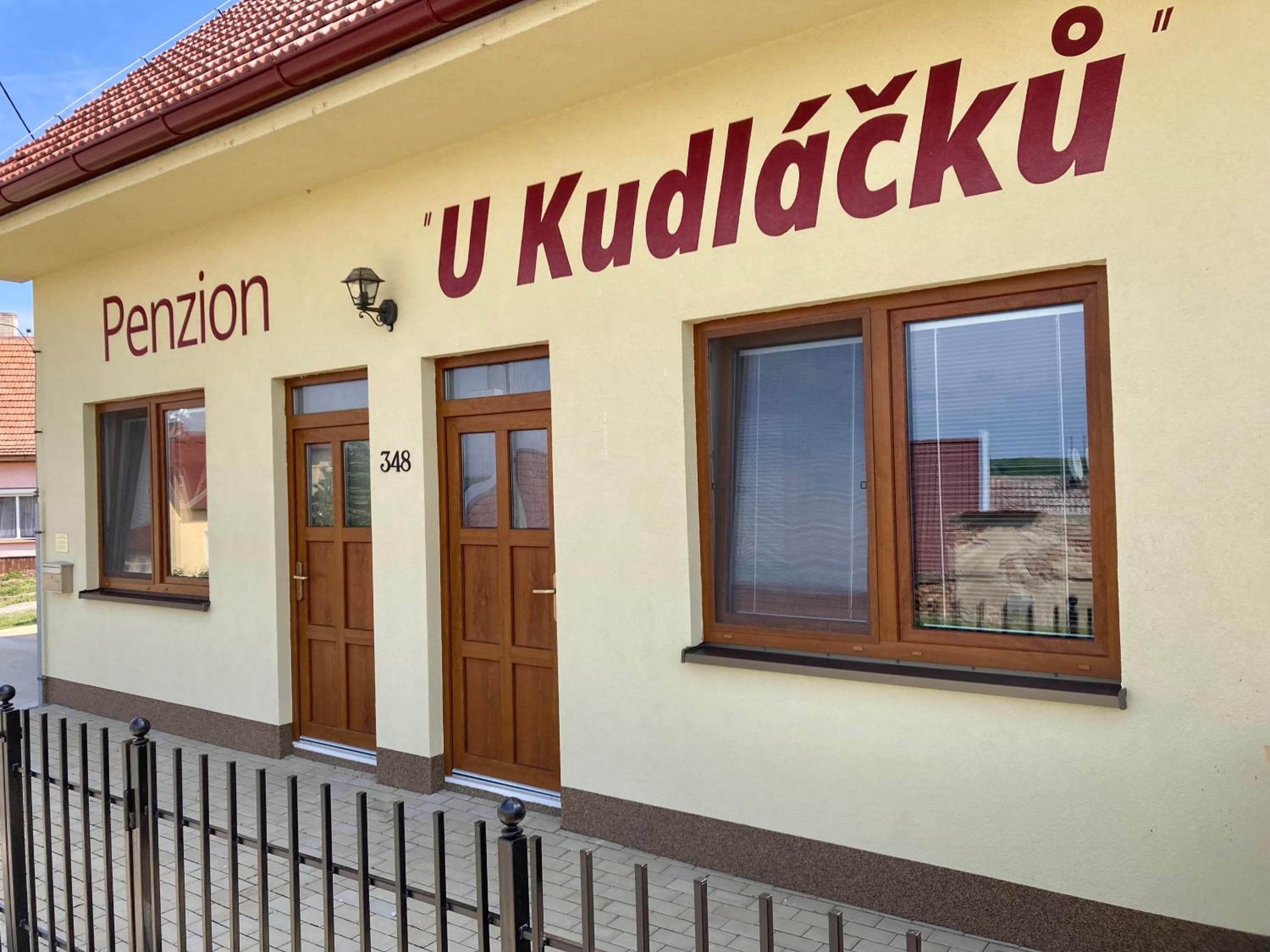 Apartmány s klimatizací - Penzion U Kudláčků Pouzdřany, Pouzdřany