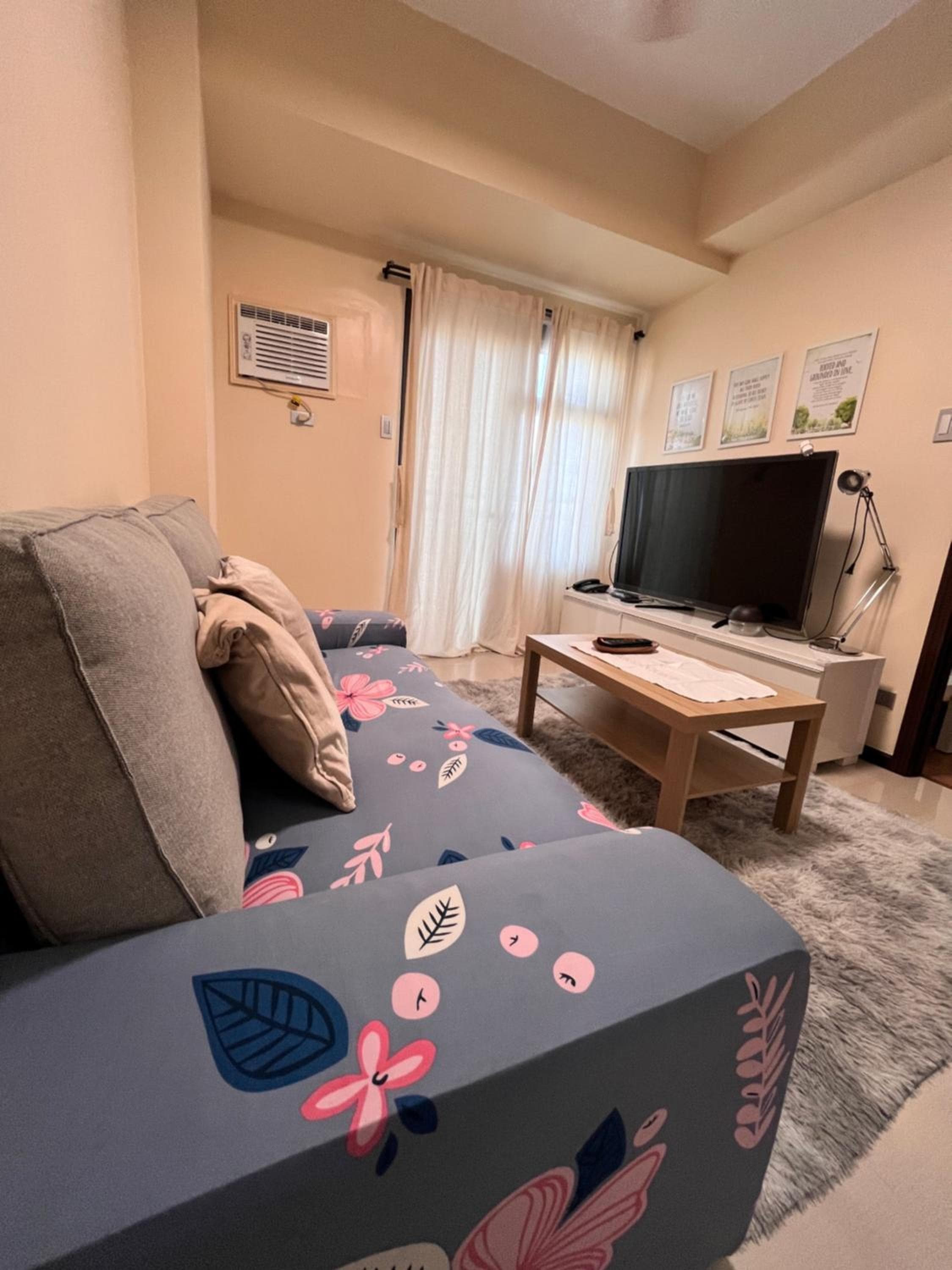 Bayview near PICC CCP starcity OKADA Airport MOA with fast wifi, free access pool, pet friendly, Manila, photo 4