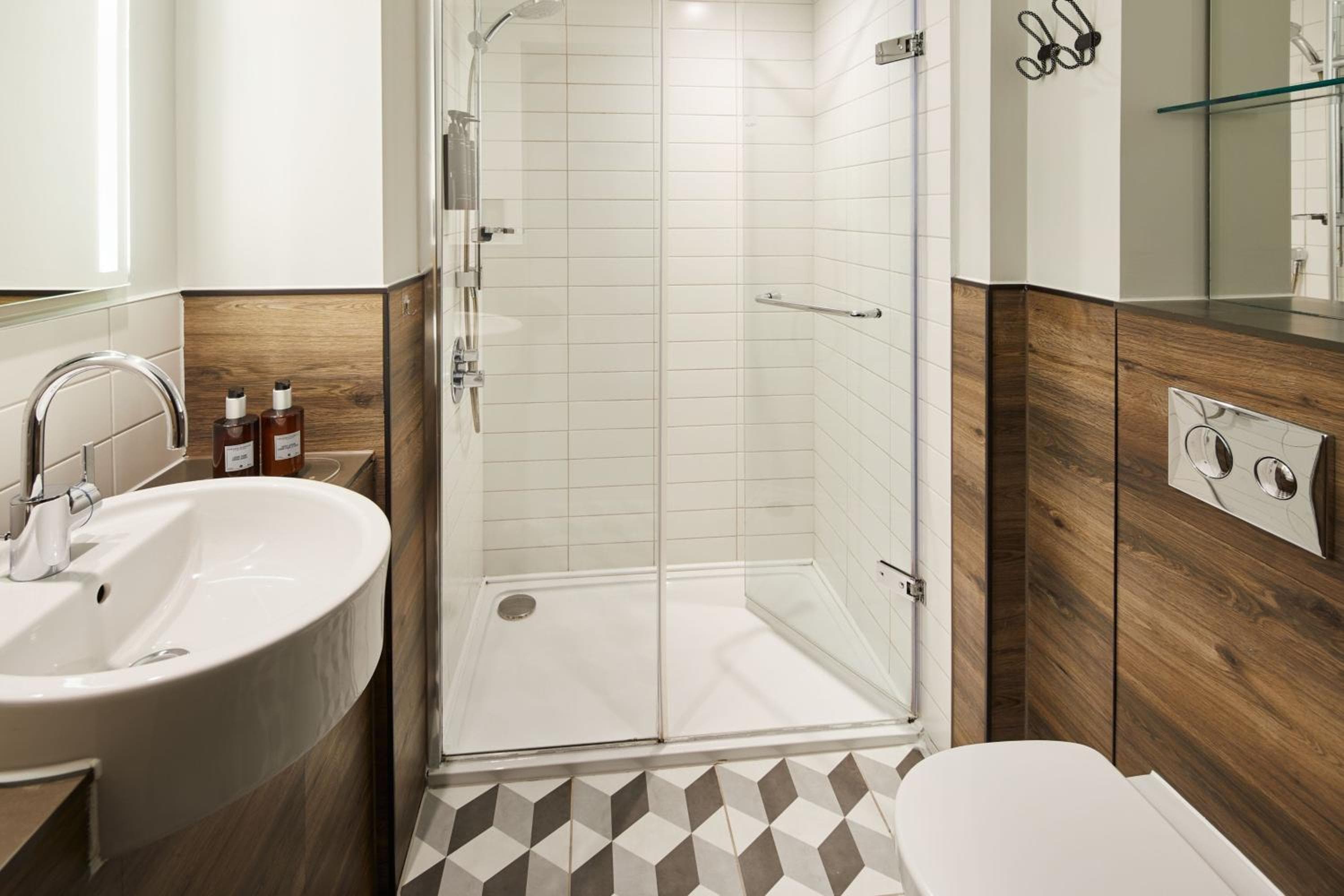 Residence Inn by Marriott London Tower Bridge, London, photo 2