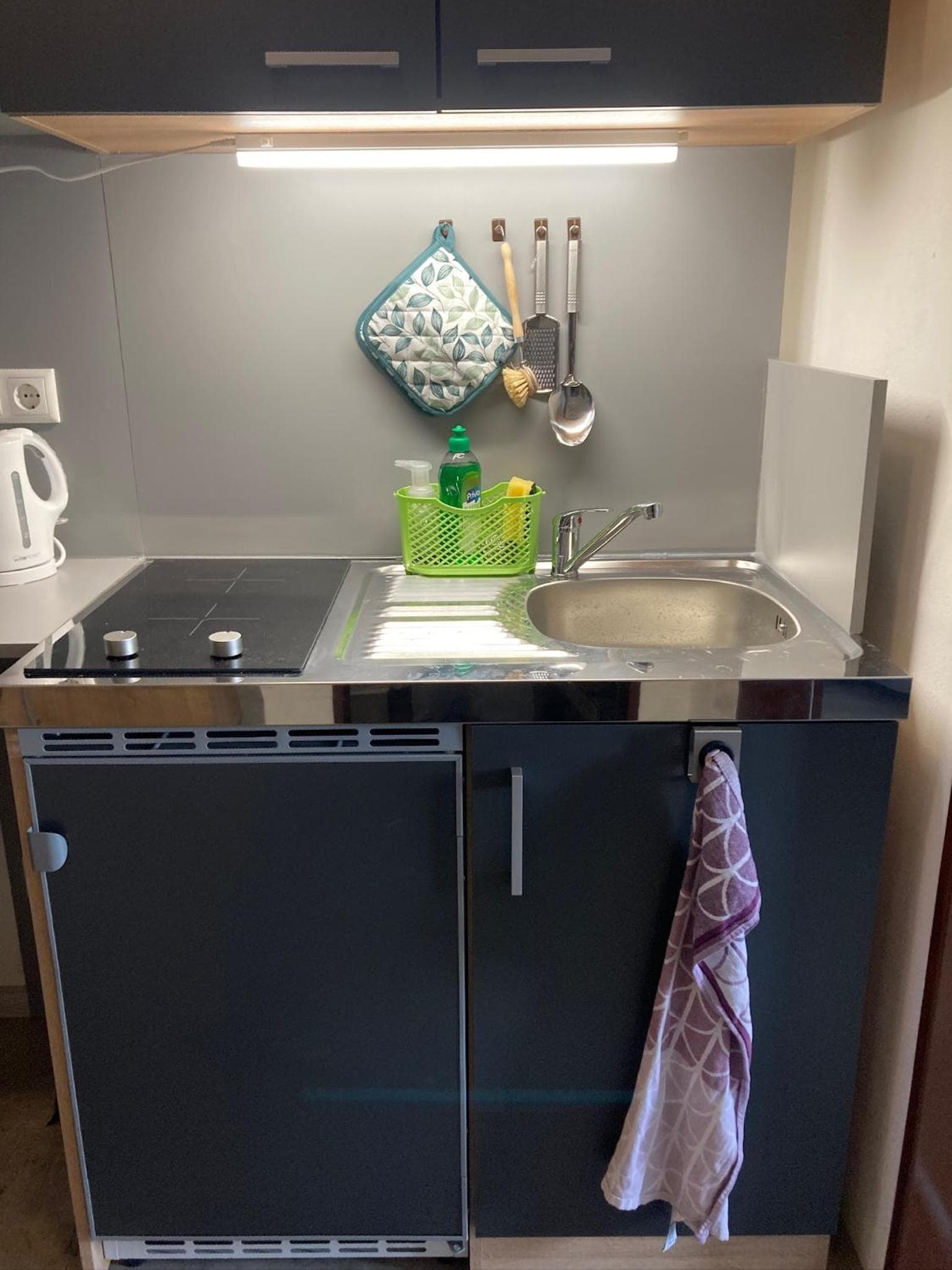 Kitchen at UNIaparts