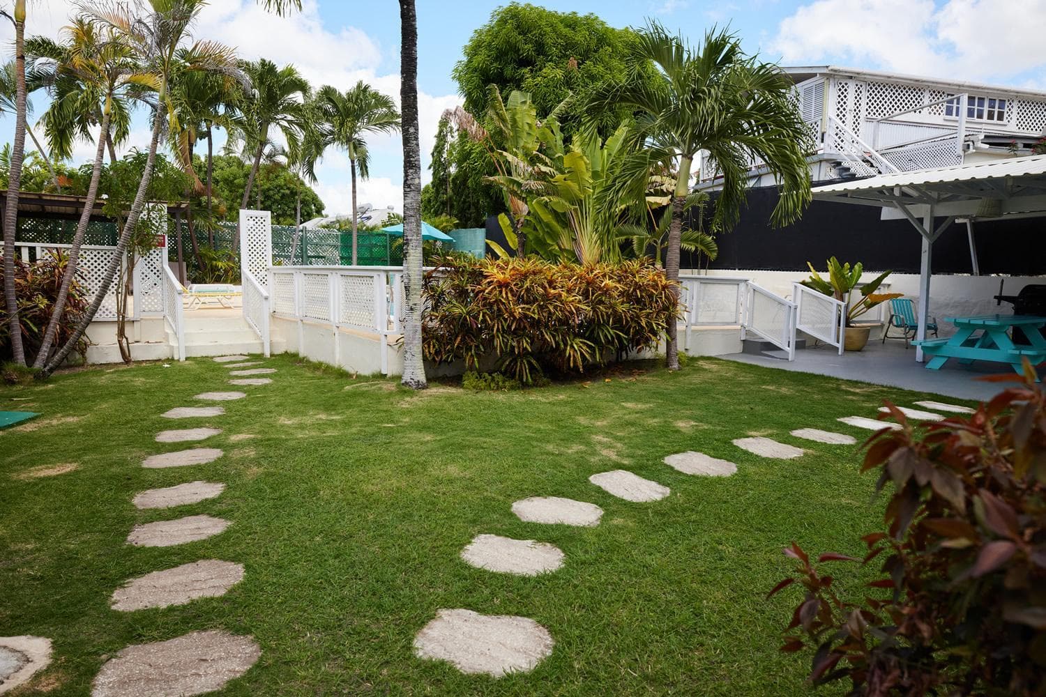 Southern Surf Beach Apartments, Bridgetown, photo 5
