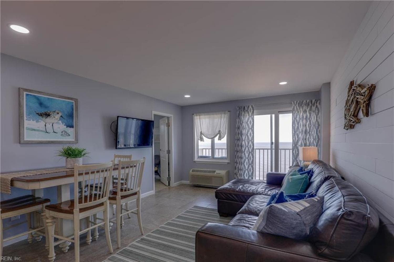 Coastal Beach Condo-Amazing View & Indoor Pool 13th Floor, Virginia Beach, photo 5