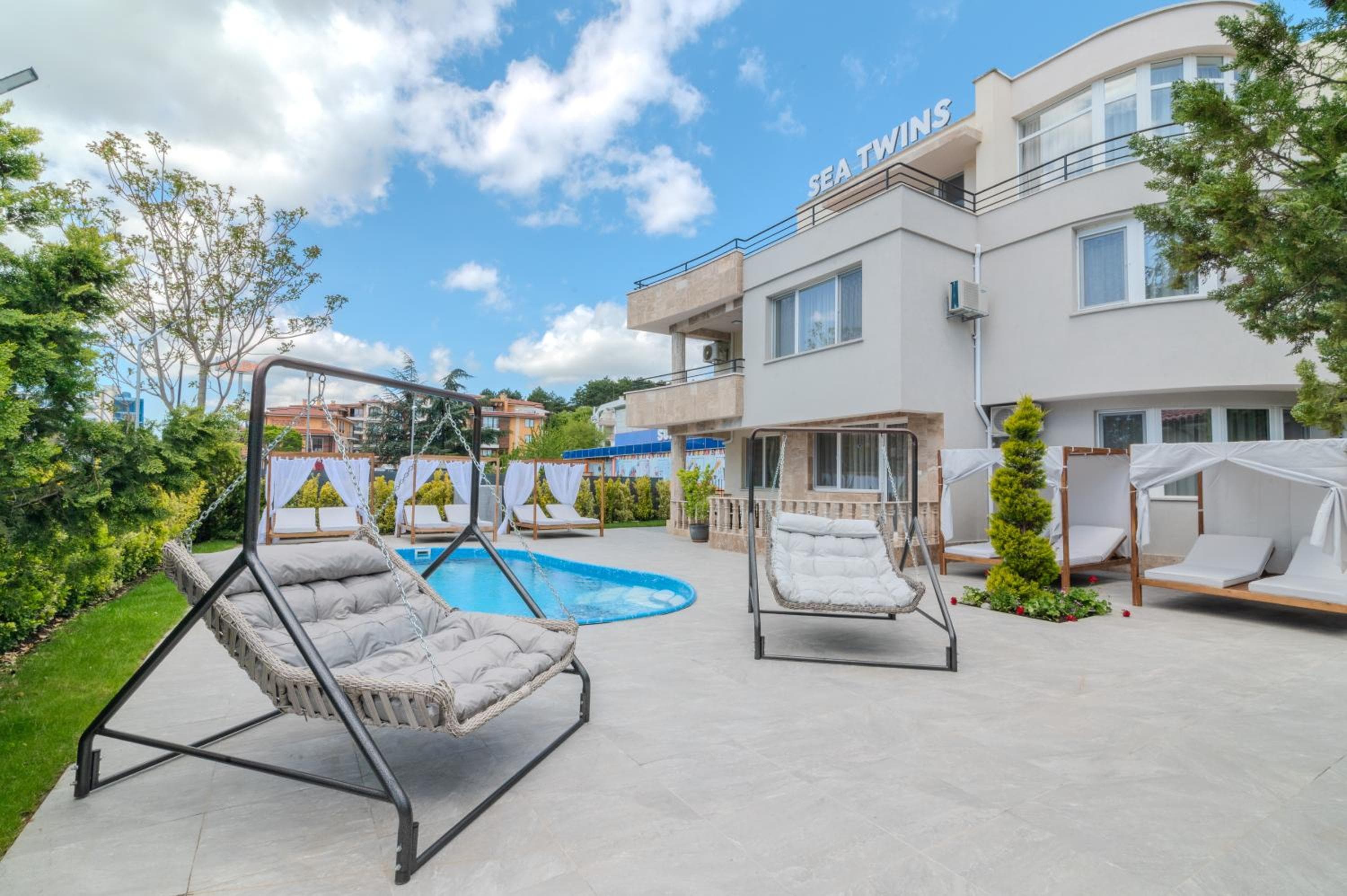 Sea Twins Luxury Aparthotel - 150 m from the beach, Sunny Beach