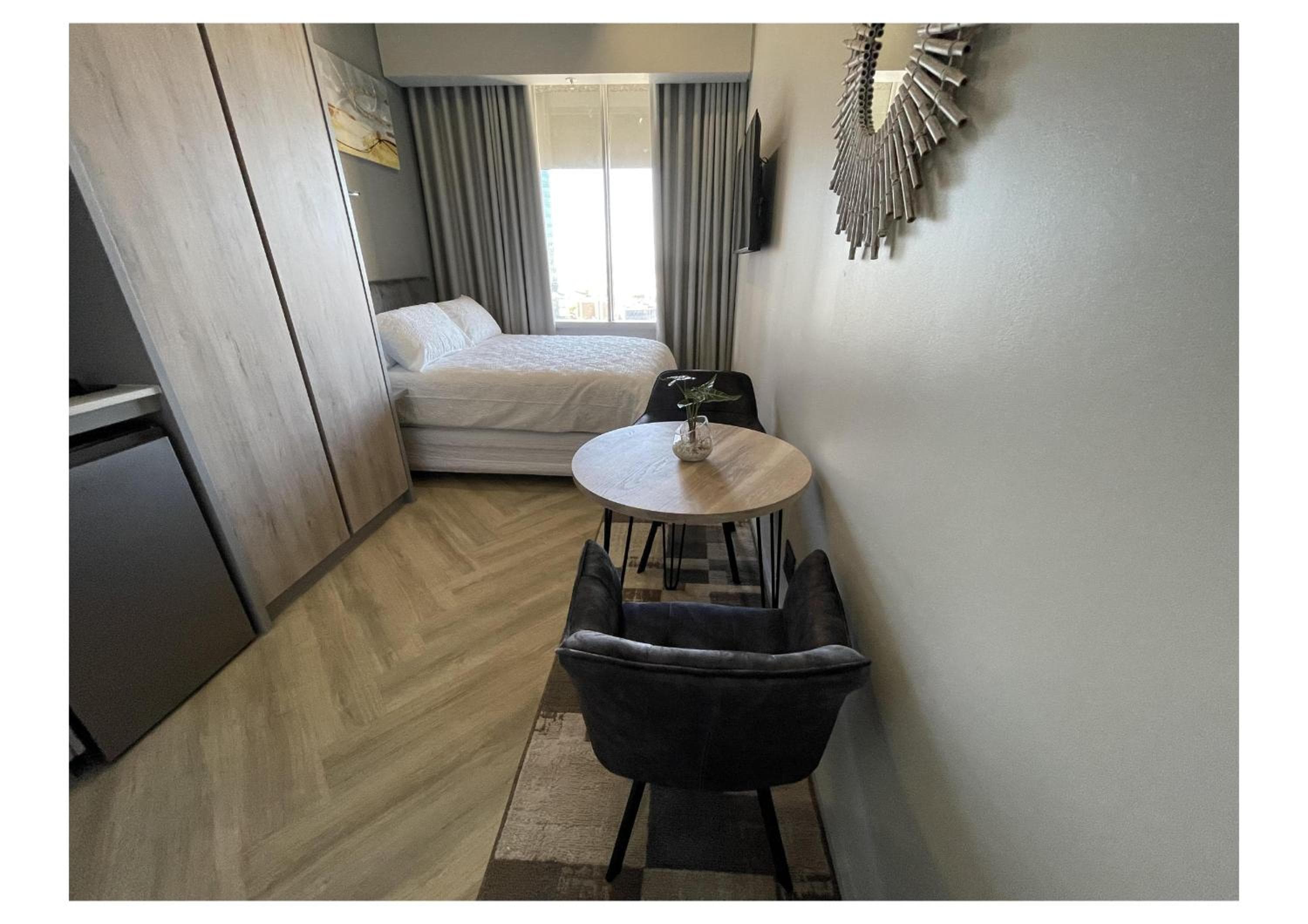 Chic Deluxe Studio at Thibault Square, Cape Town, photo 5