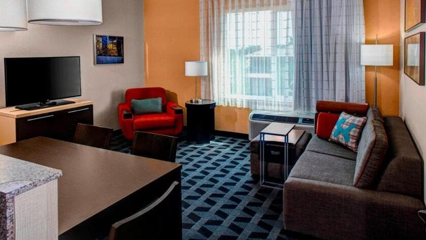 TownePlace Suites by Marriott Bakersfield West, Bakersfield, photo 2