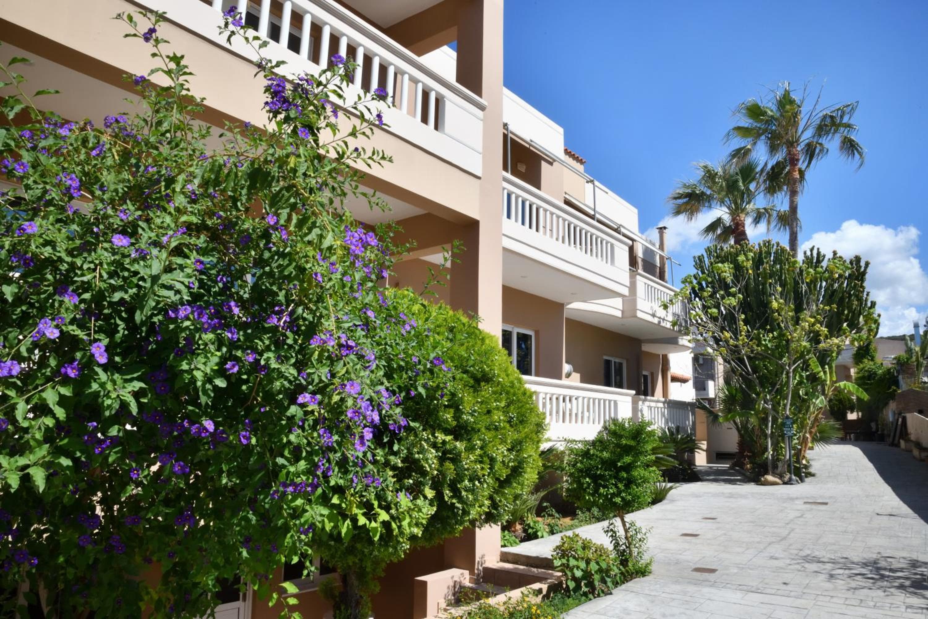 Akatos Hotel, Agia Marina Nea Kydonias