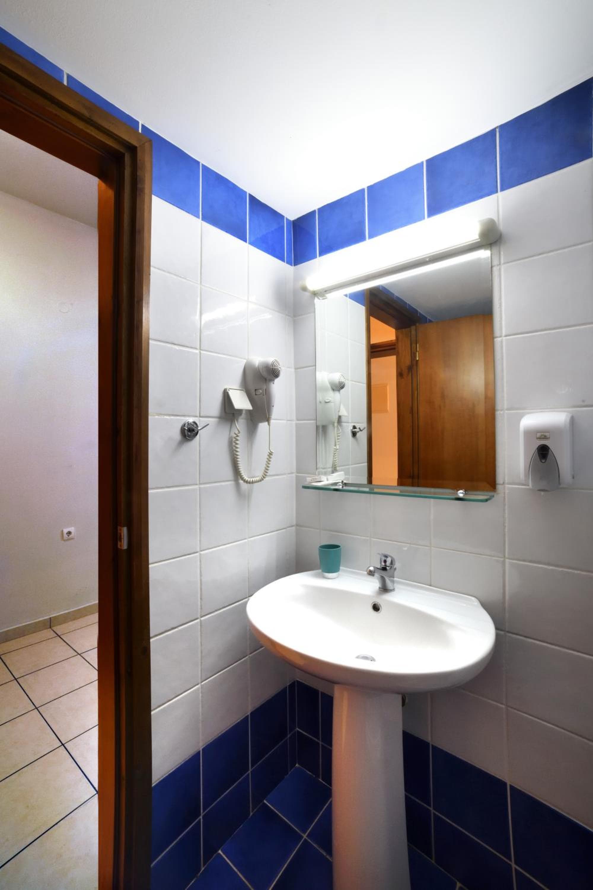 Akatos Hotel, Agia Marina Nea Kydonias, photo 2