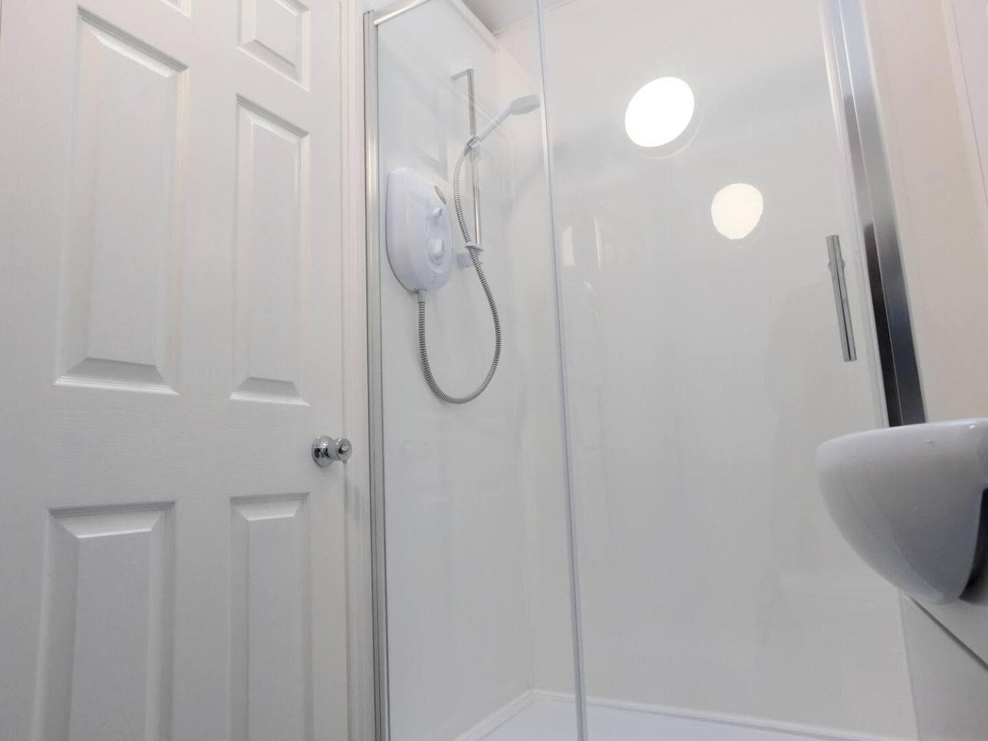 City center ground floor flat with patio &parking, Norwich, photo 2