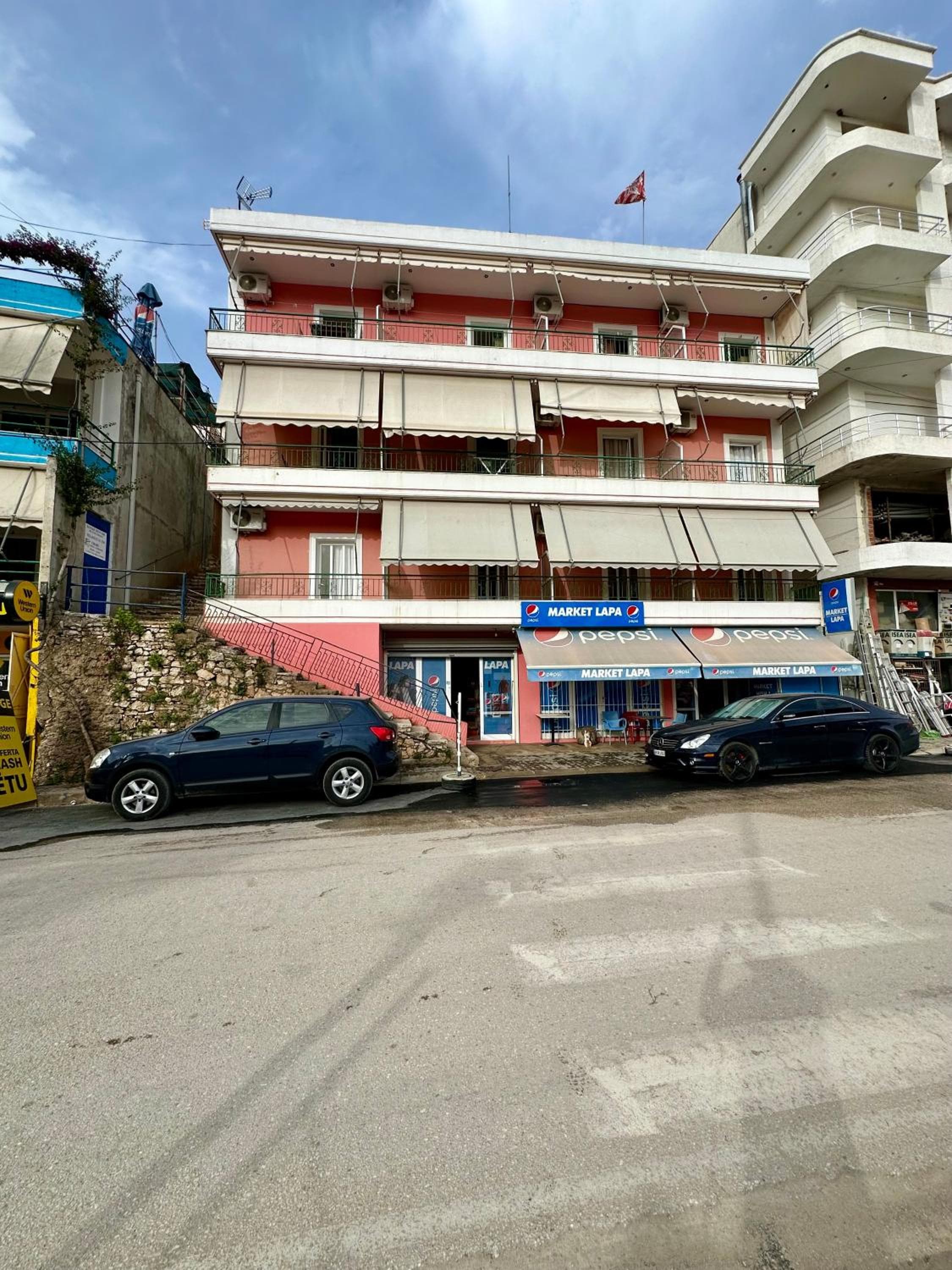 Elysian Sunset Studios, Himare