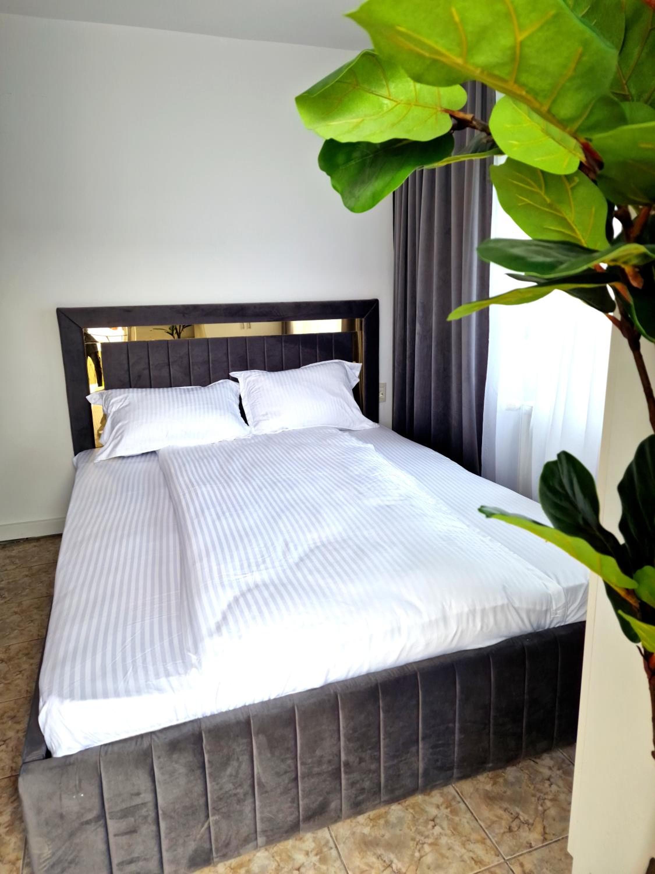 Azzur Studios Aparthotel, Constanţa