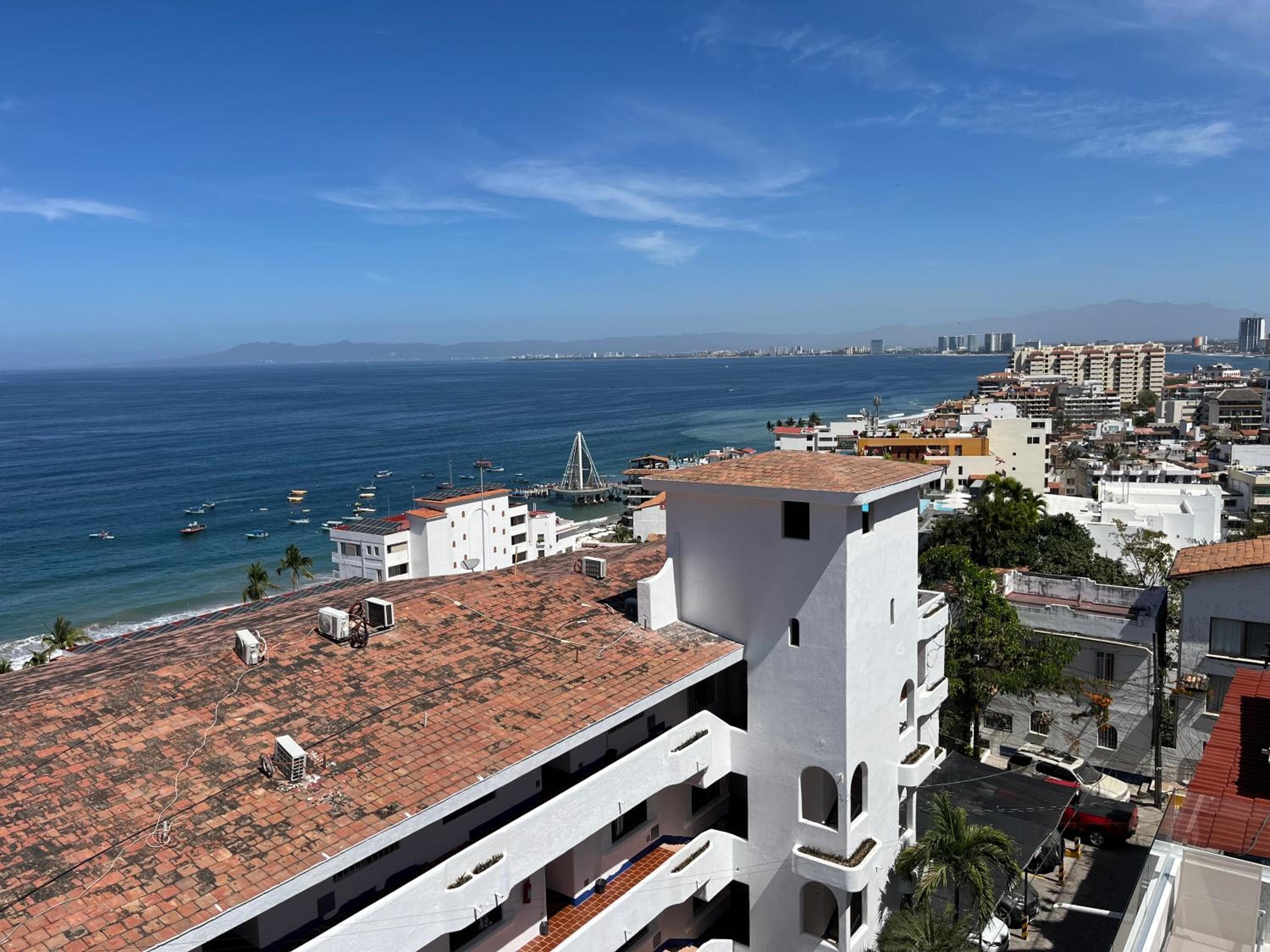 Vidalia - Modern Condos with Rooftop Terrace and Gym, Puerto Vallarta