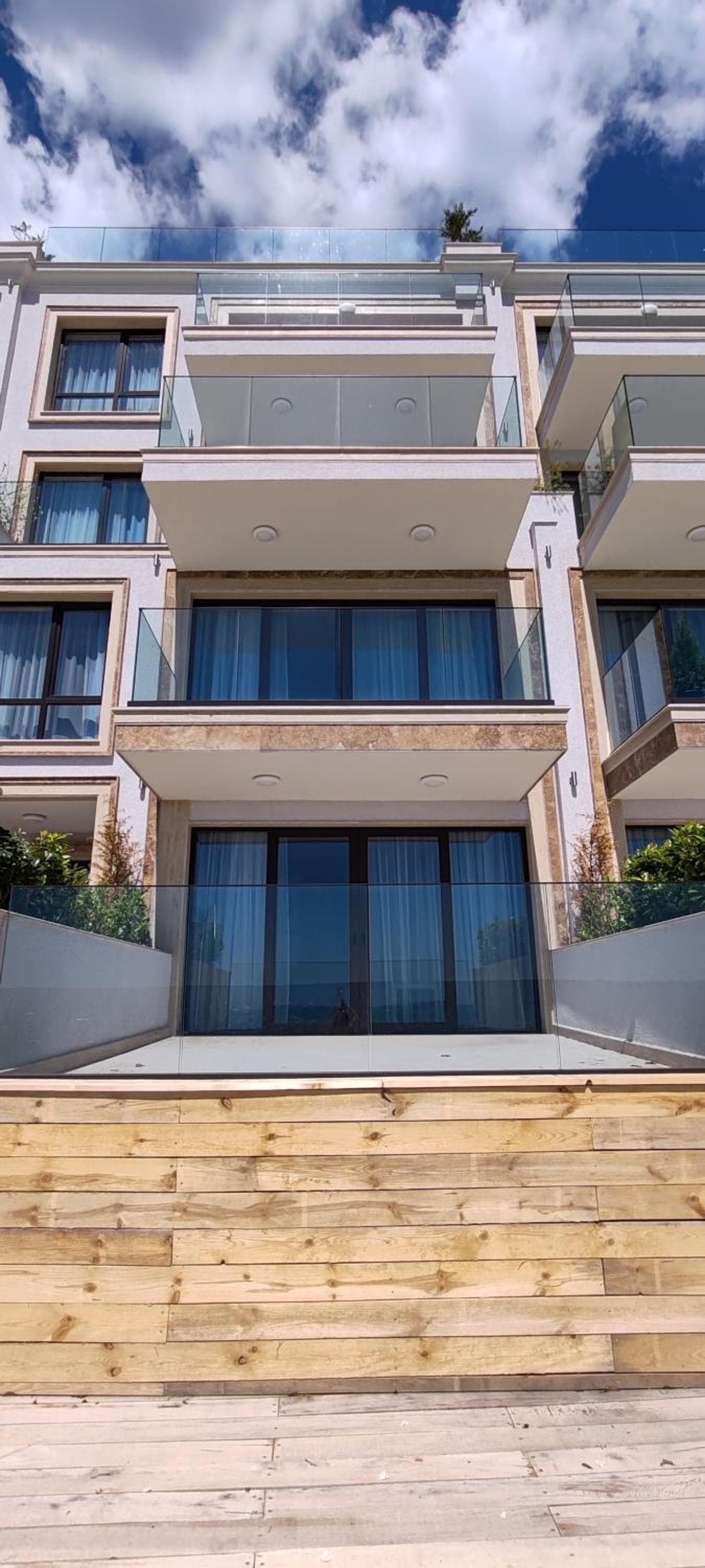 Sea Point La Mer, Golden Sands