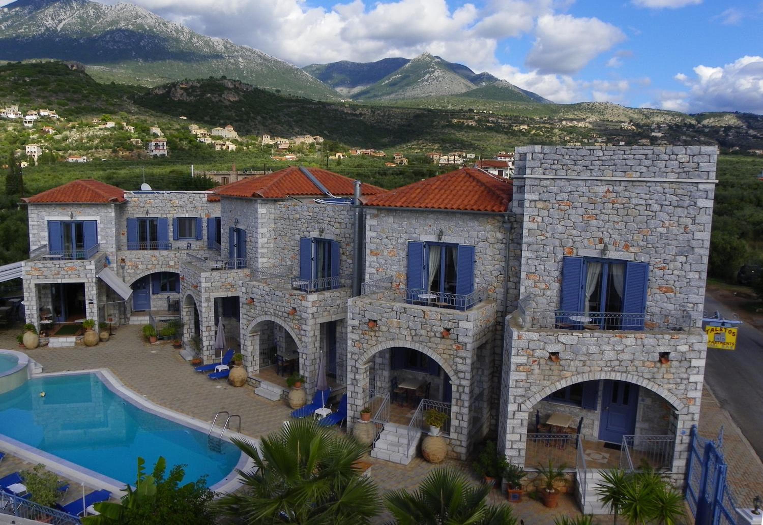 Taletos Apartments, Stoupa