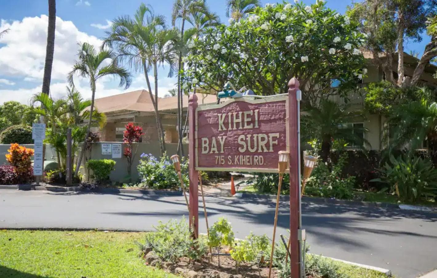 Walk to Beach! Pool, Hot Tub + AC Studio, Kihei