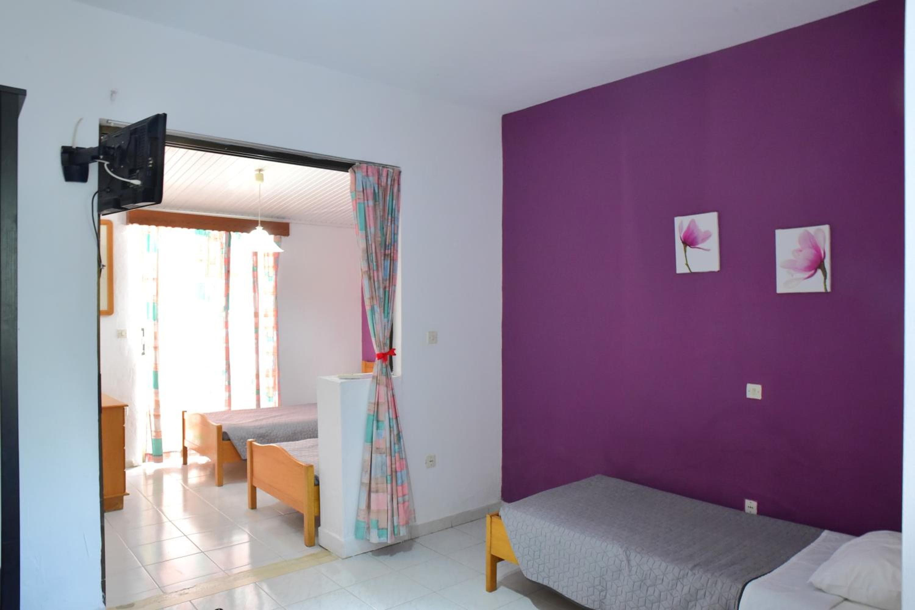 Roseberry Studios, Faliraki, photo 2