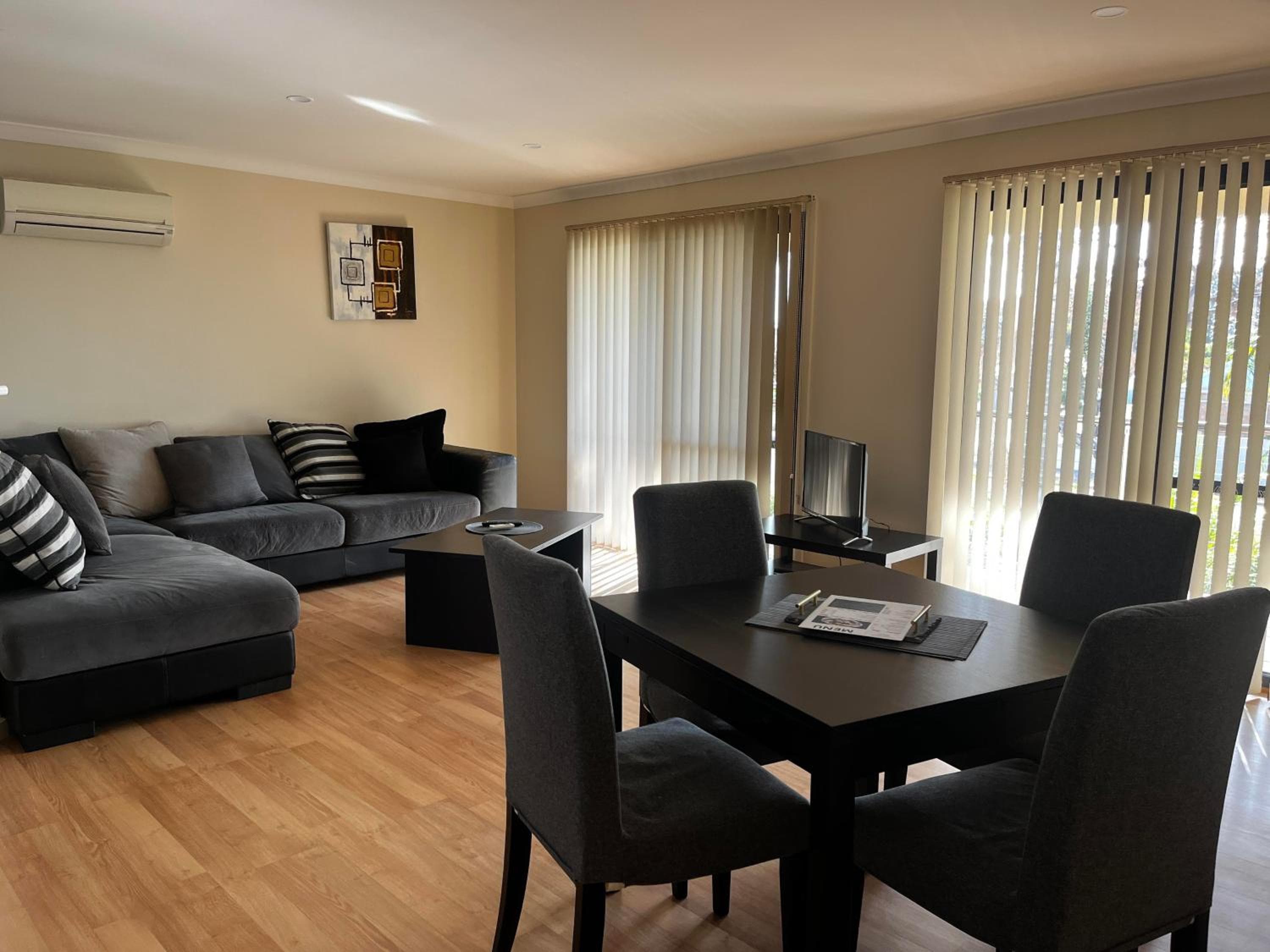 Cowell Townhouse apartments, Cowell, photo 2