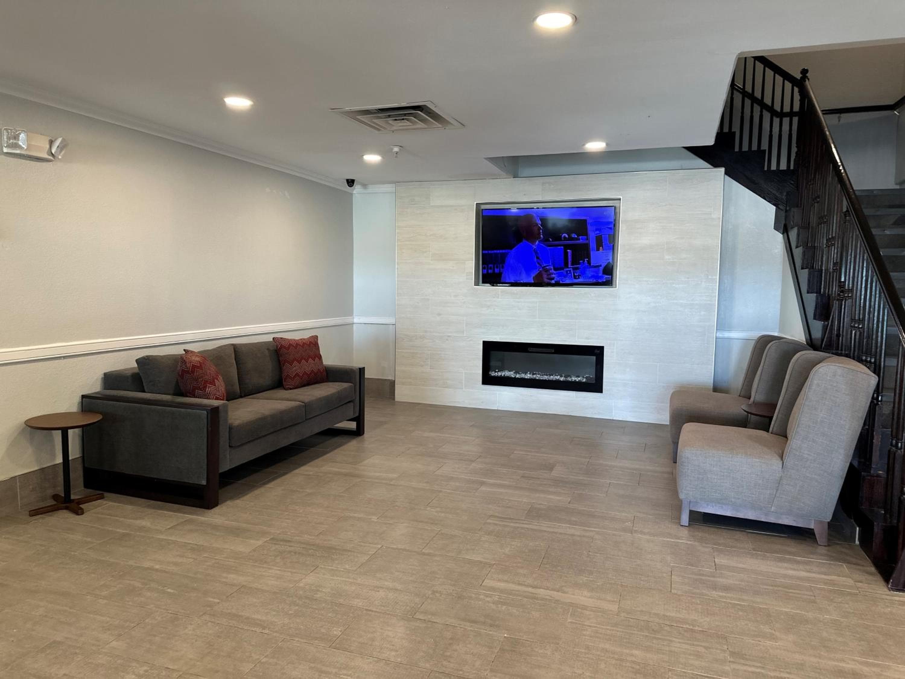 Hawthorn Extended Stay by Wyndham Hobbs, Hobbs, photo 5
