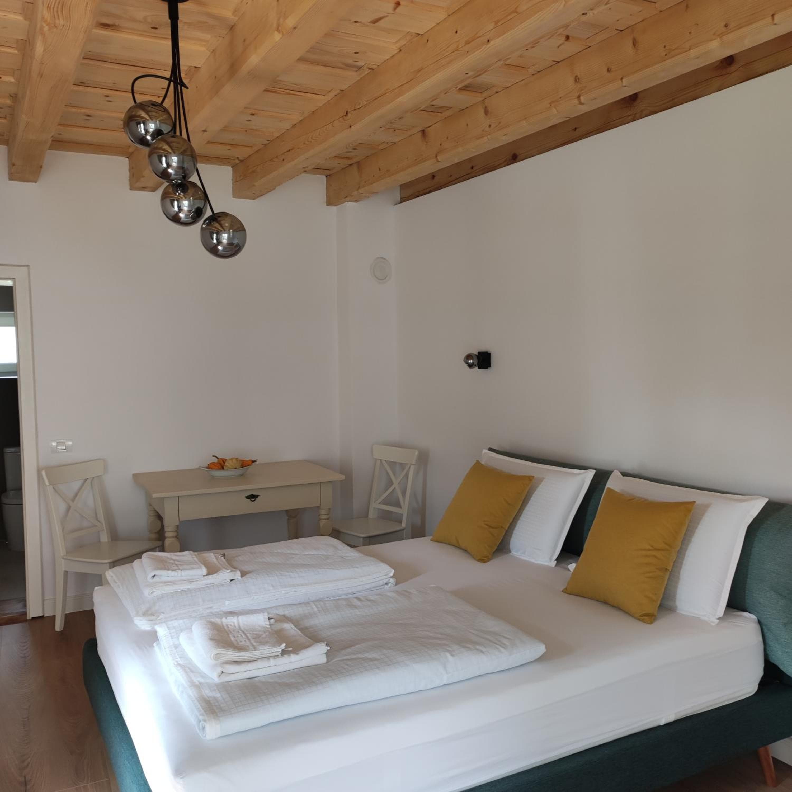 Casa Via Viscri, Buneşti