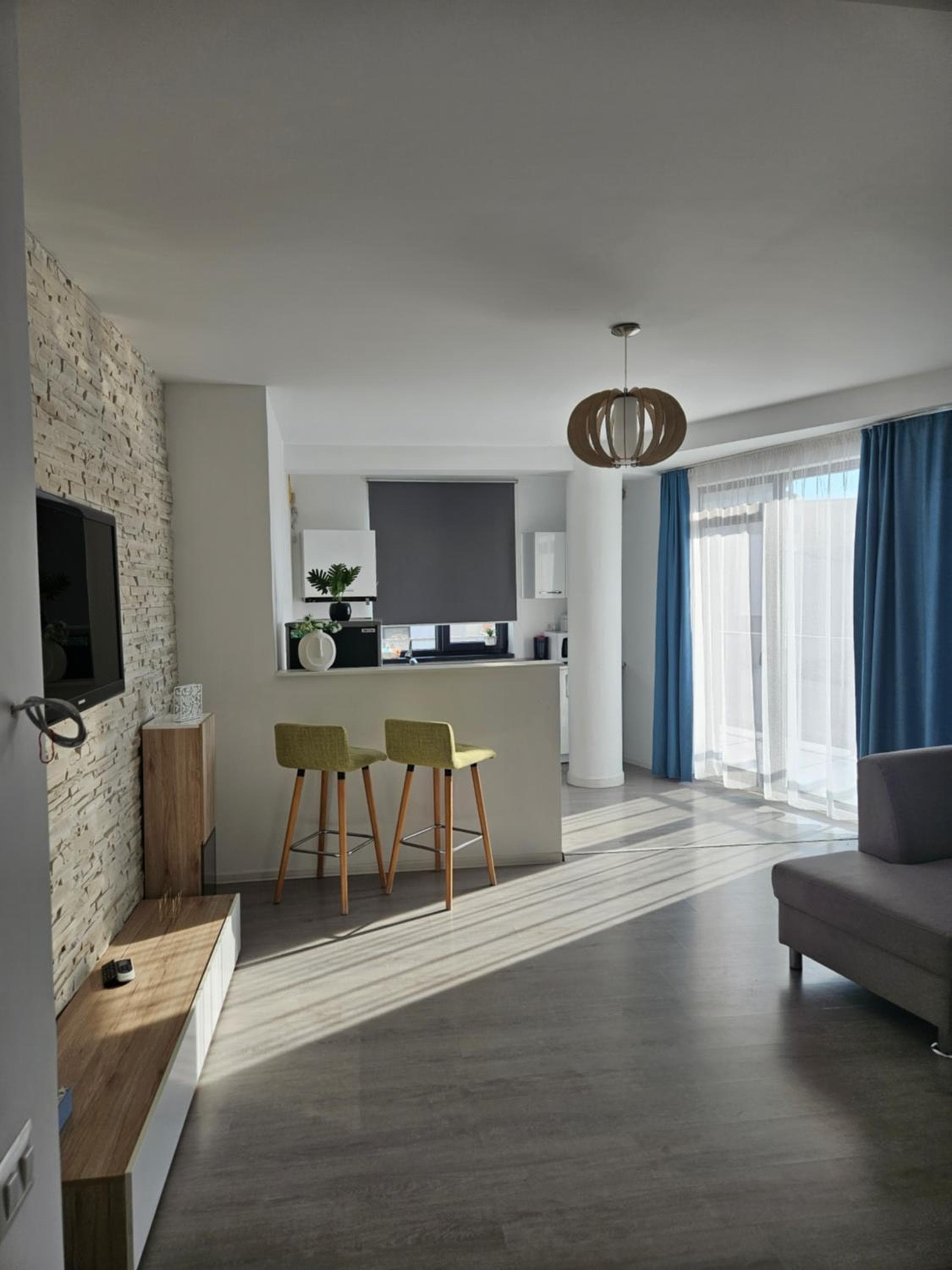 10housemamaia, Năvodari