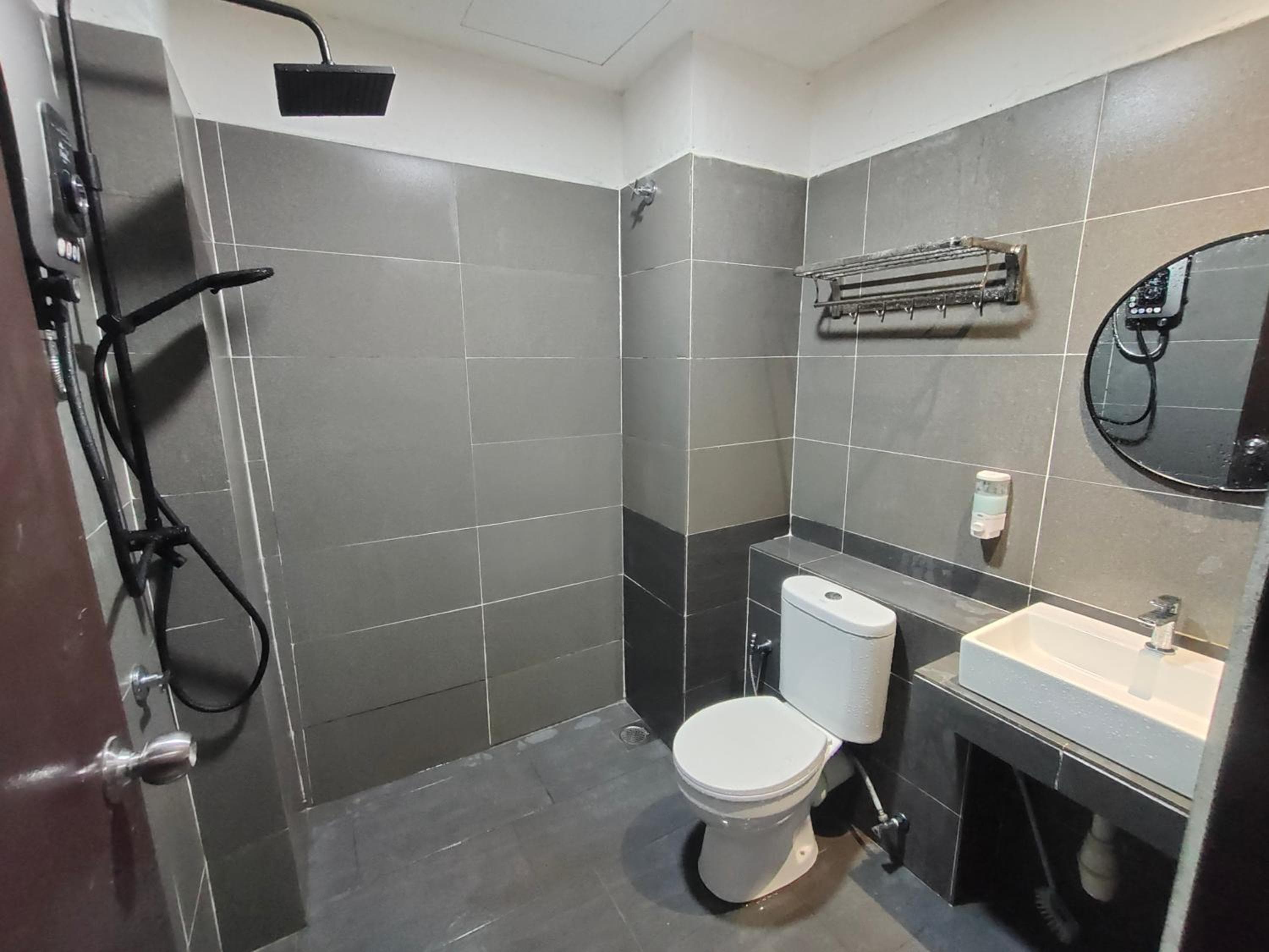 Alish Studio Apartment with Netflix, Wifi, Gua Musang, photo 2