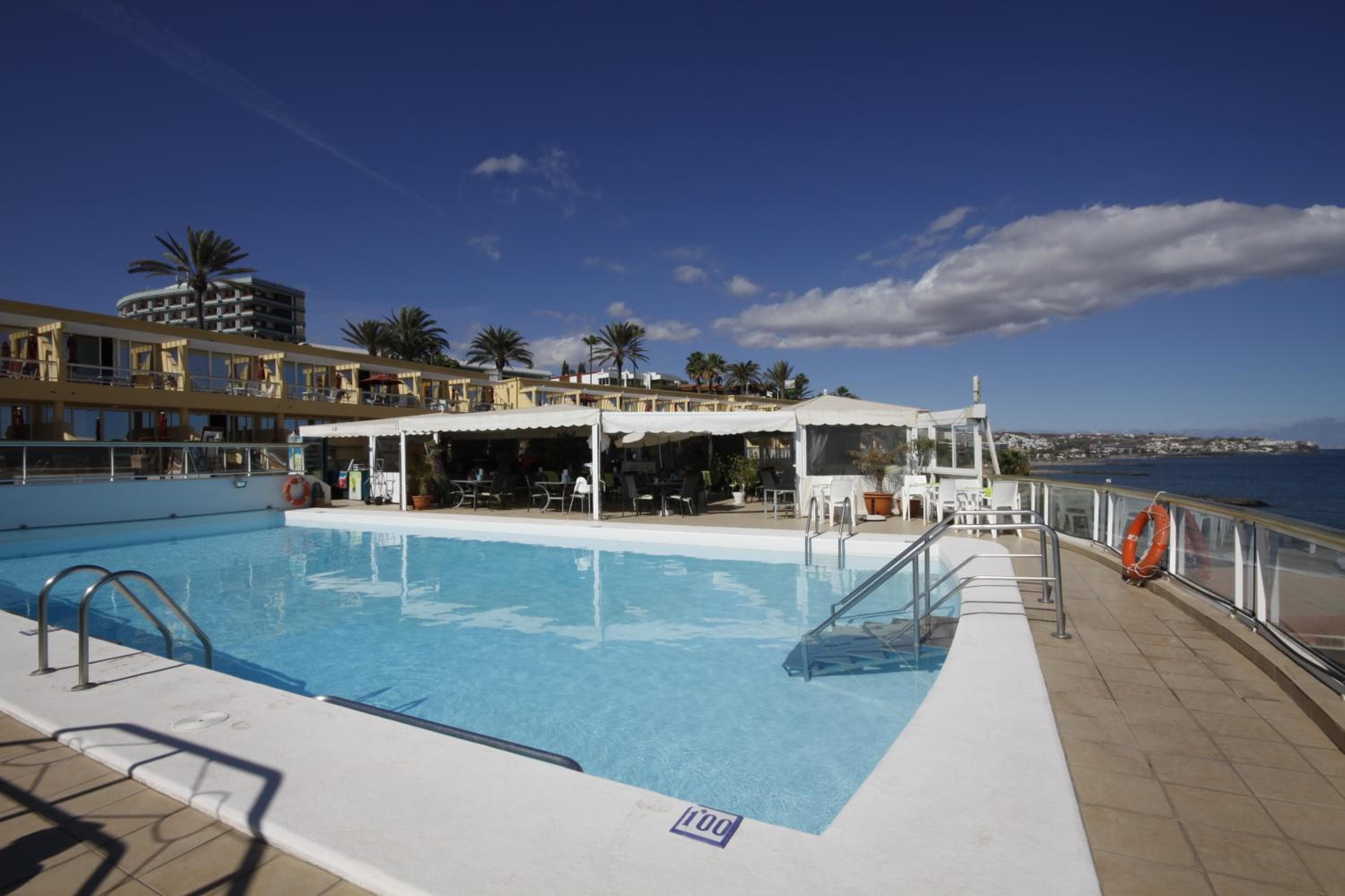 Atlantic Beach Club, Playa del Ingles, photo 2