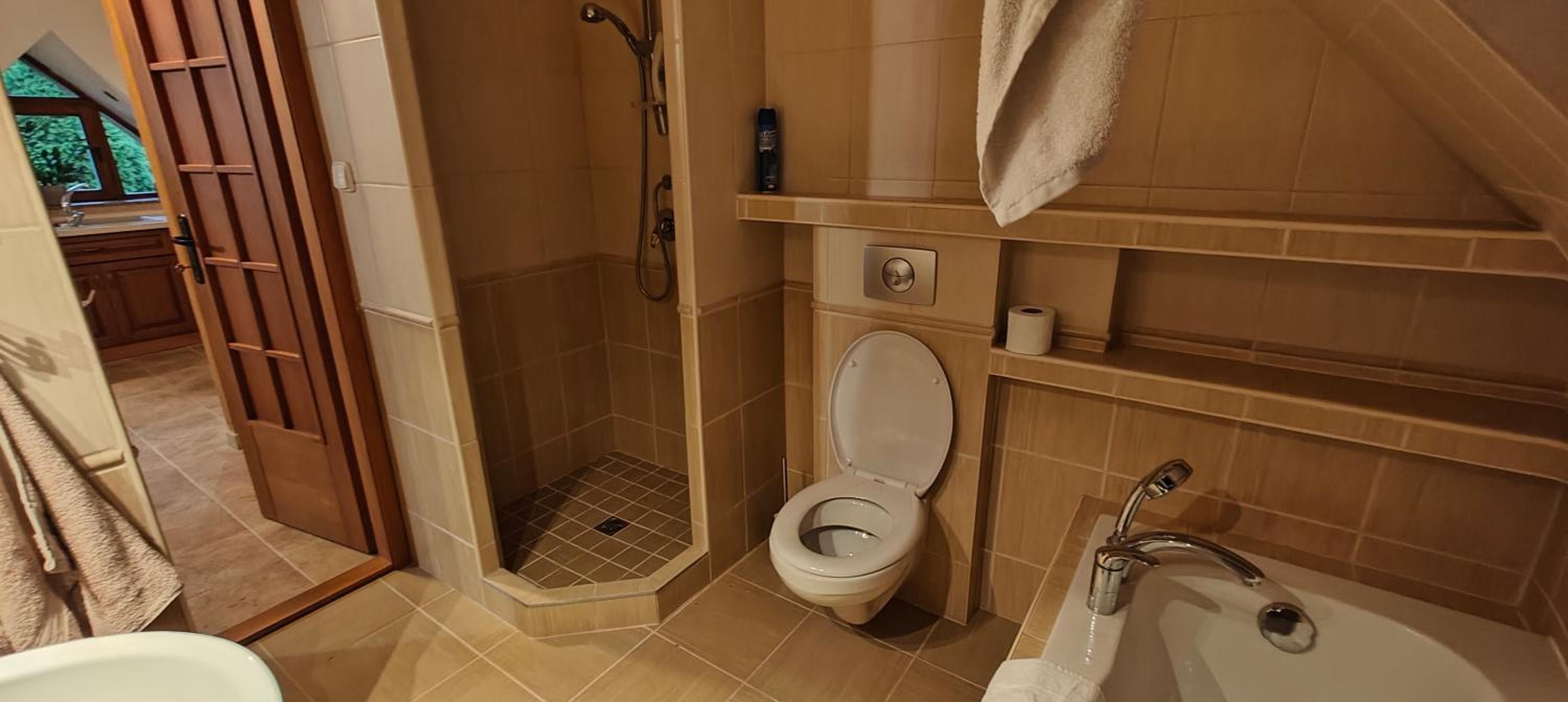 Parrot district apartments, Nové Zámky, photo 5