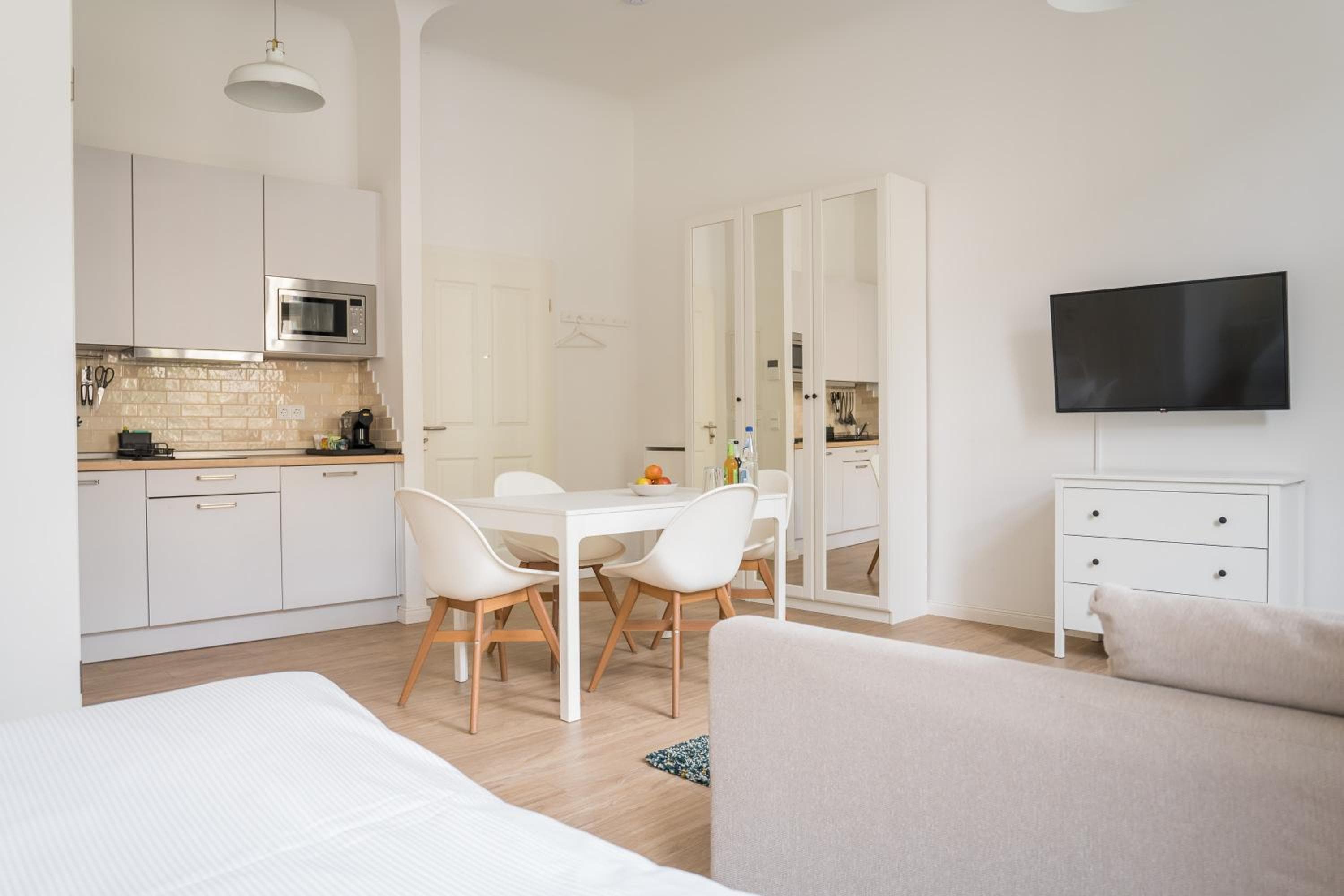 Frankfurter Allee Apartments by Sabine, Berlin, photo 4