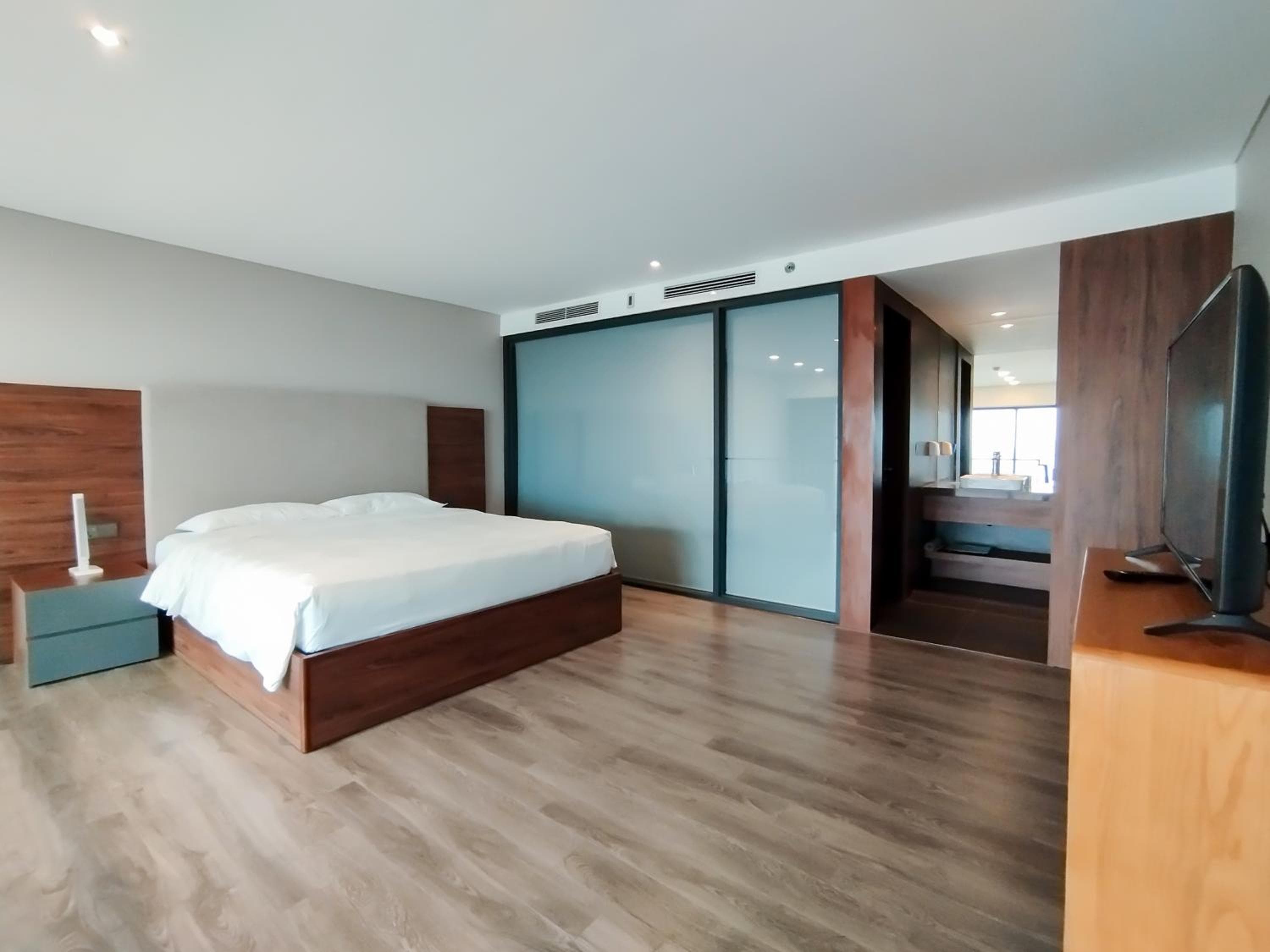 BET BOOTS Pentstudio West Lake Hanoi Nikomix Apartment 75m2, Hanoi, photo 5