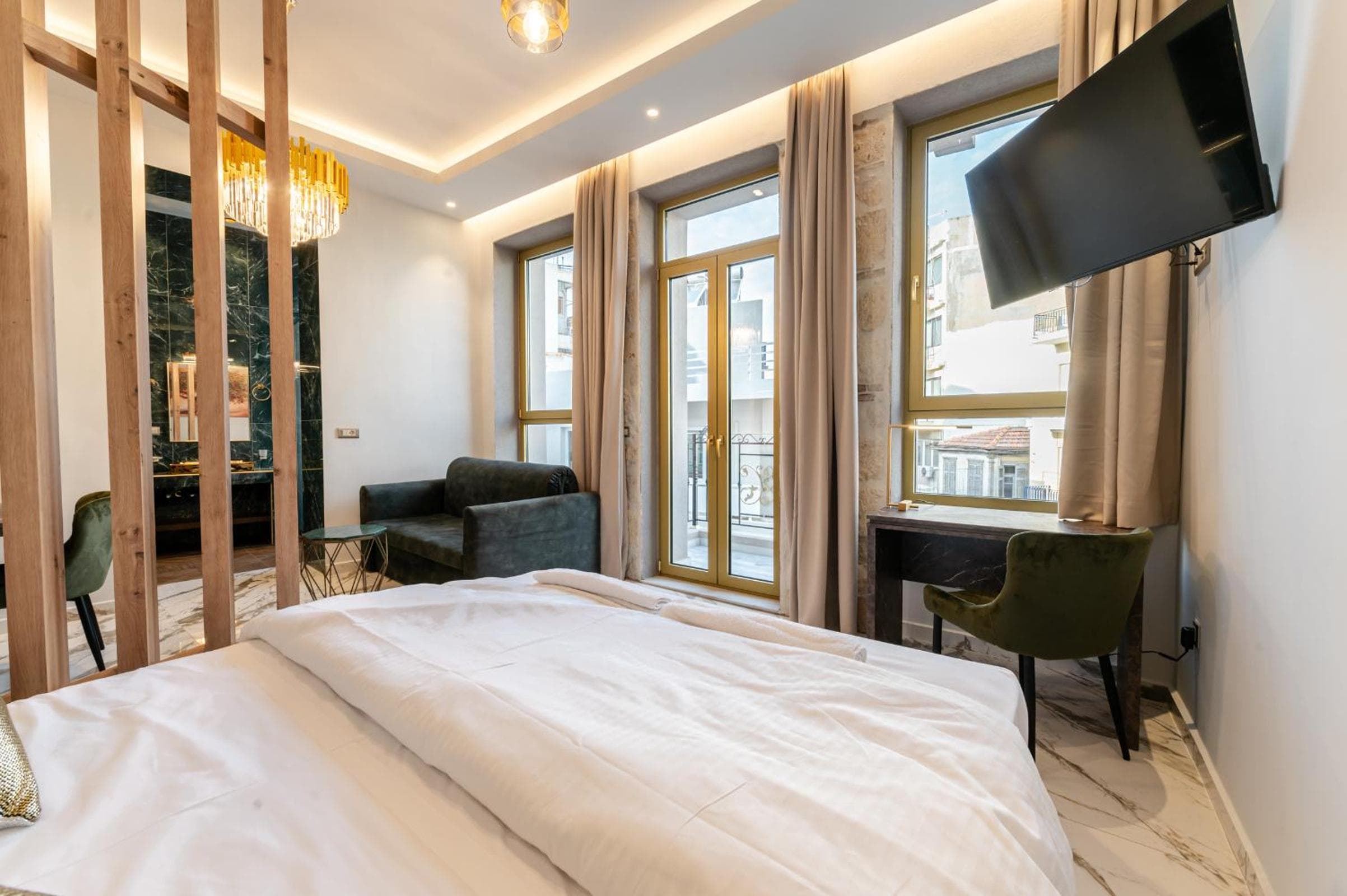 Royal Gold City Suites by Omilos Hotels, Heraklio Town, photo 4