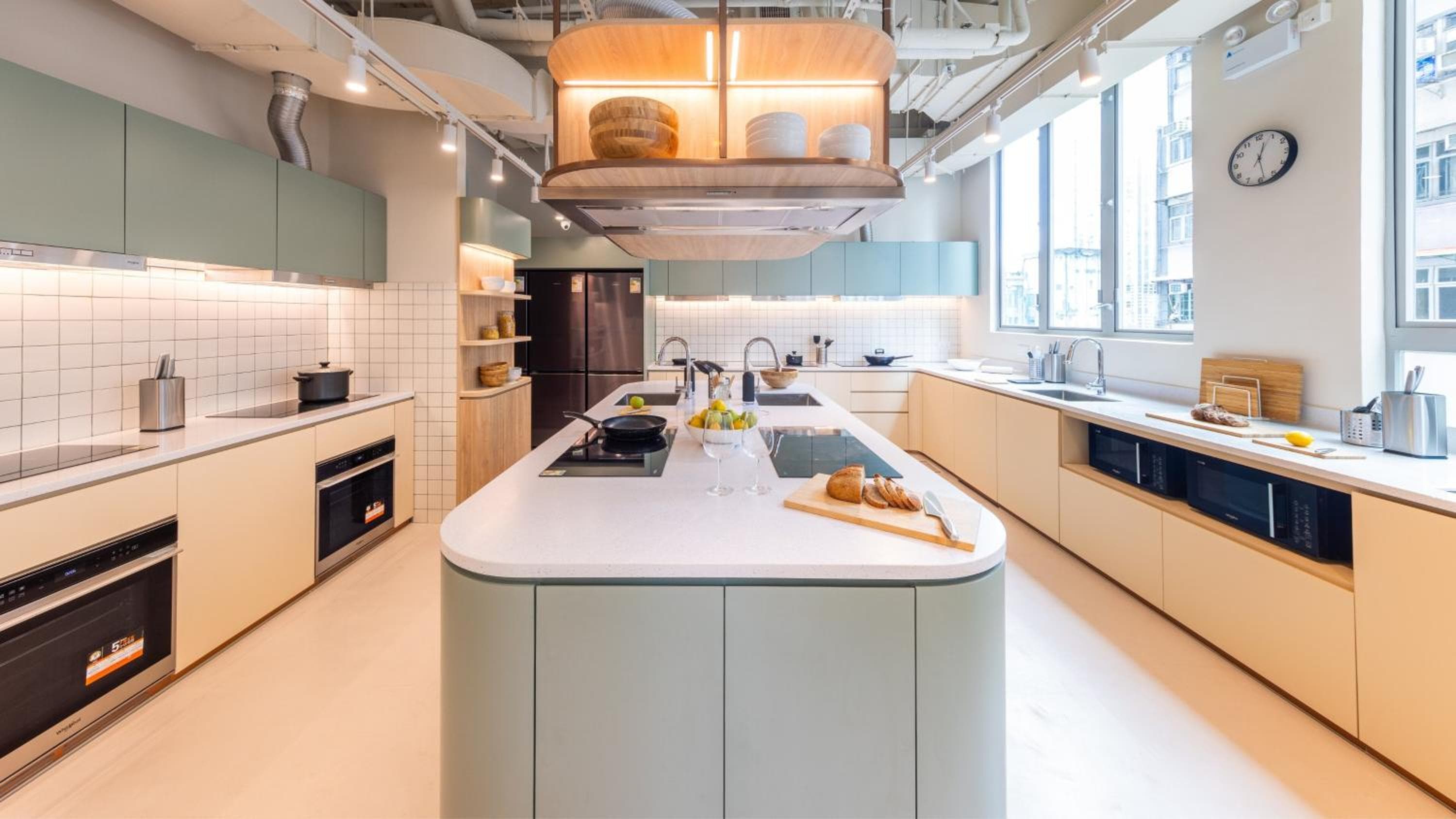 Weave Studios - Sai Ying Pun, Hong Kong, photo 2