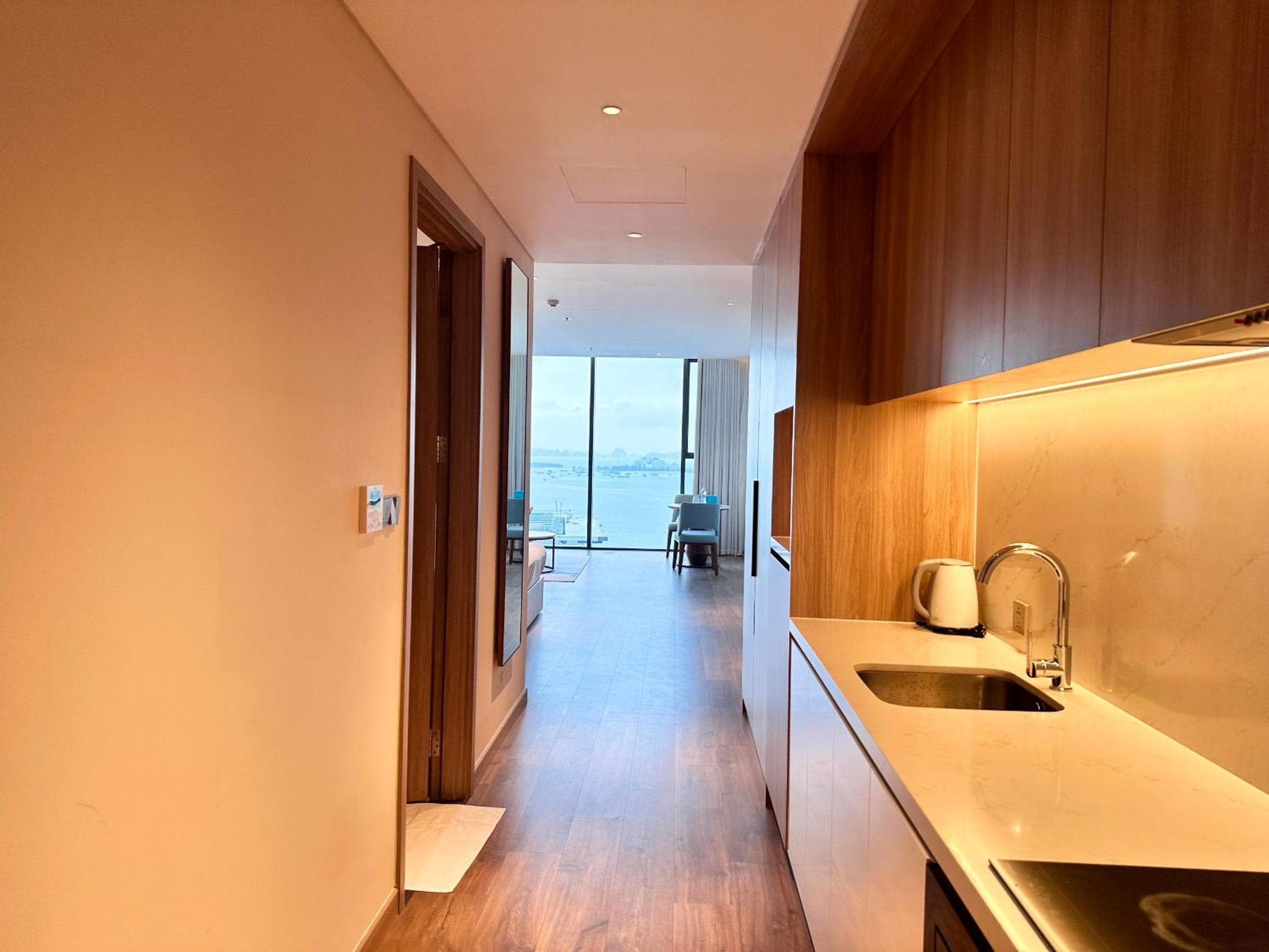 A La Carte Ha Long Bay - Sea View Apartment, Ha Long, photo 6