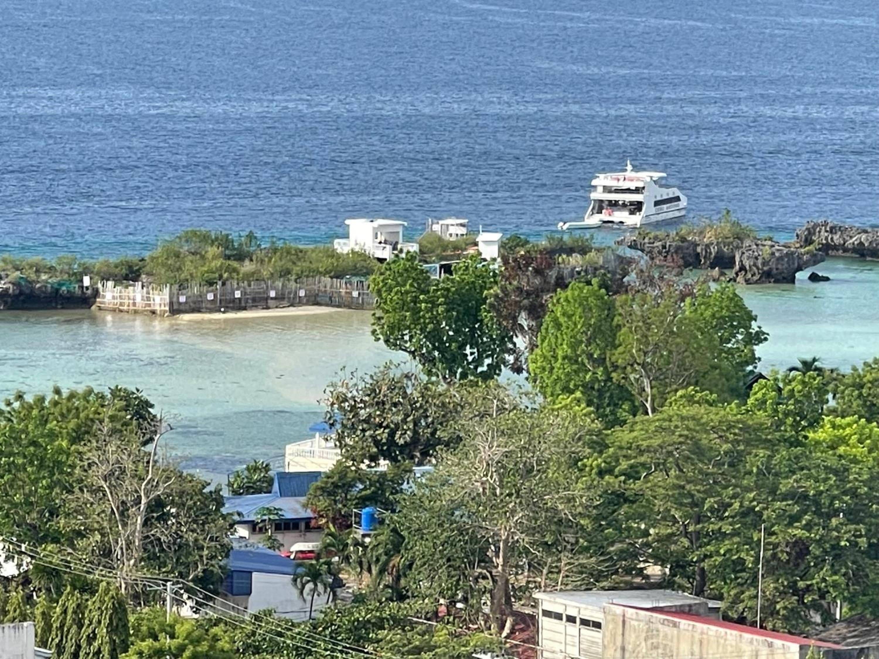 Condo at Tambuli Beach Resort near Airport in Cebu, Lapu Lapu City, photo 6