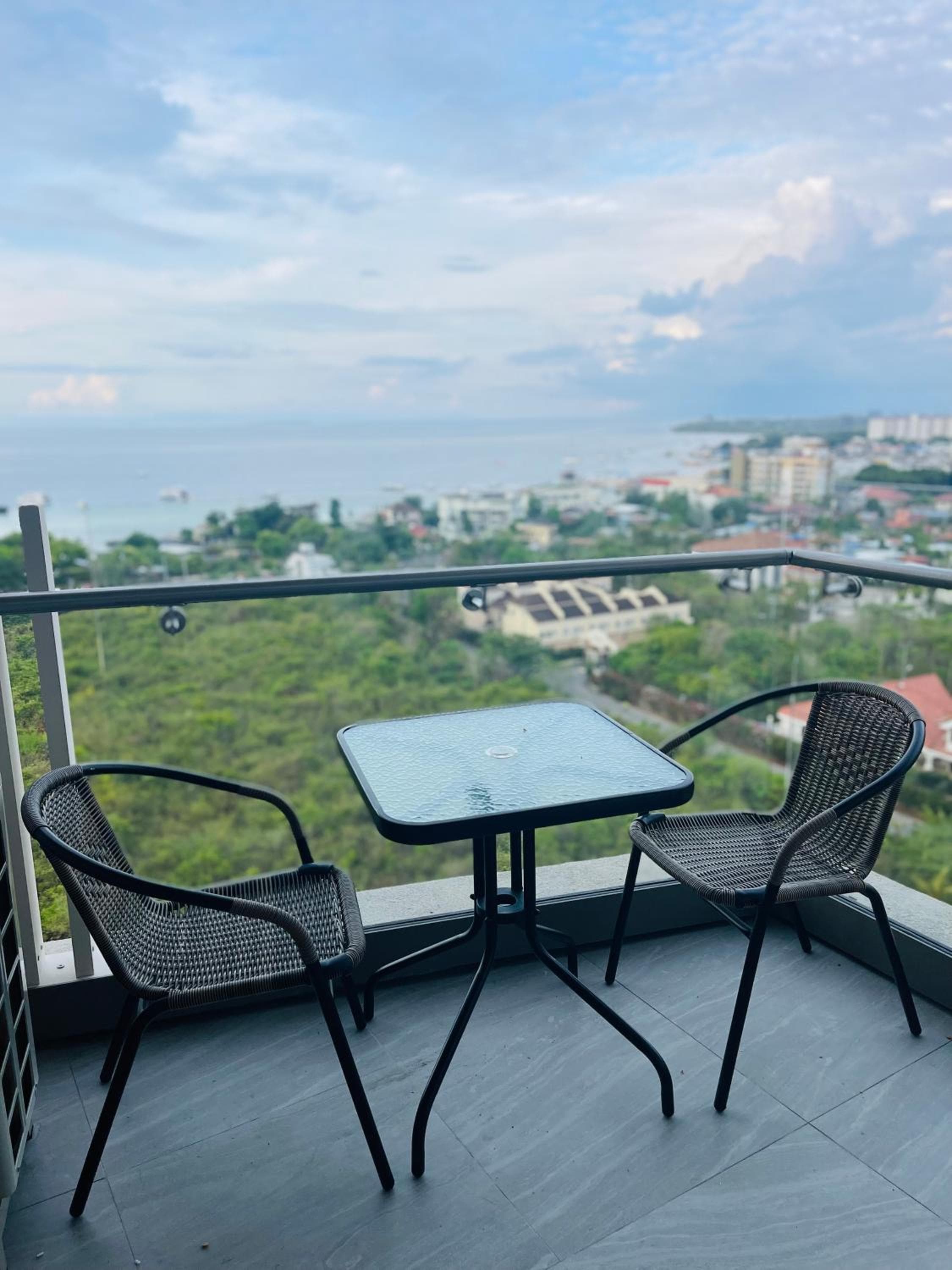 Condo at Tambuli Beach Resort near Airport in Cebu, Lapu Lapu City, photo 5