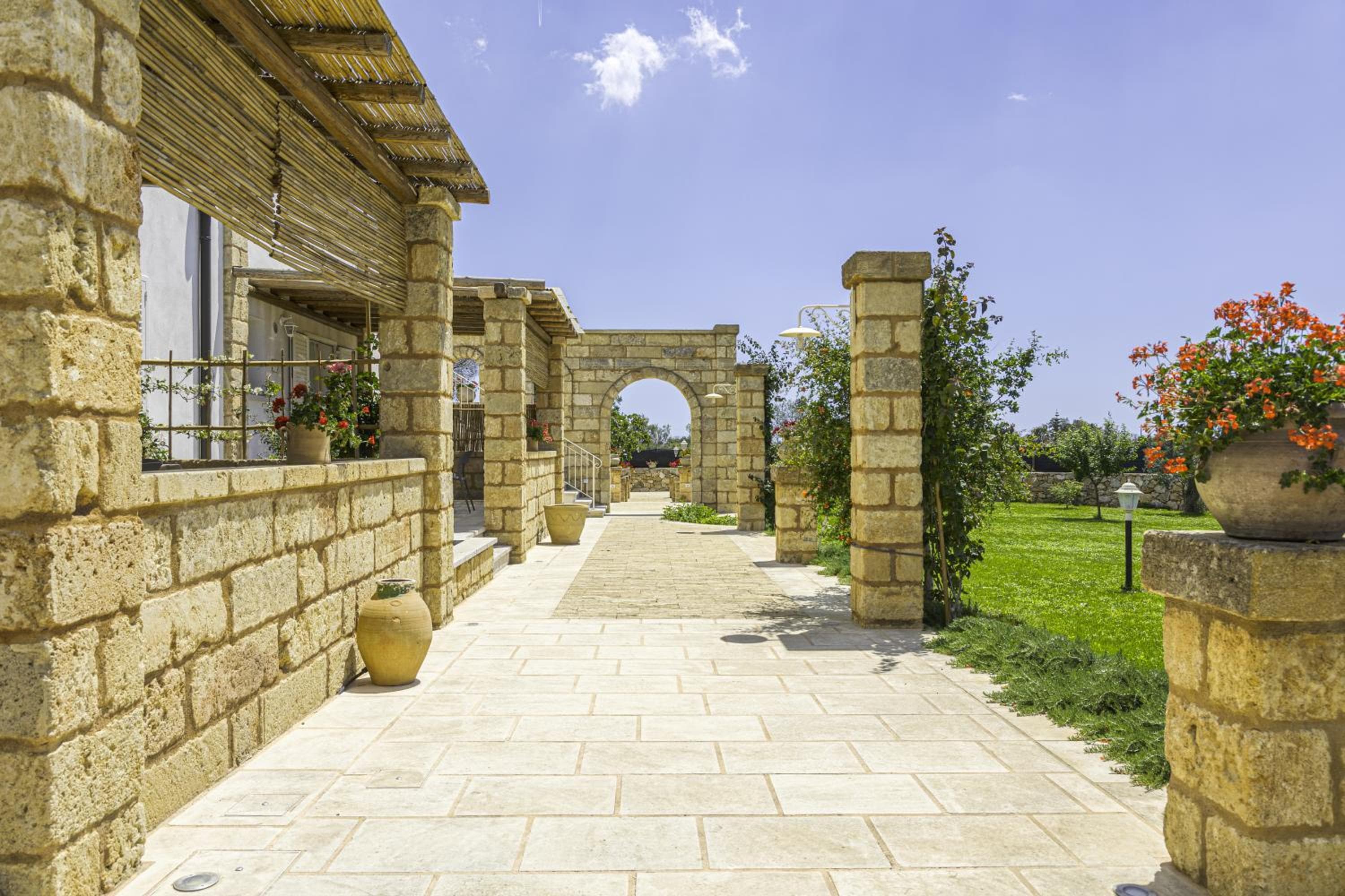 Masseria Li Turri, Gemini