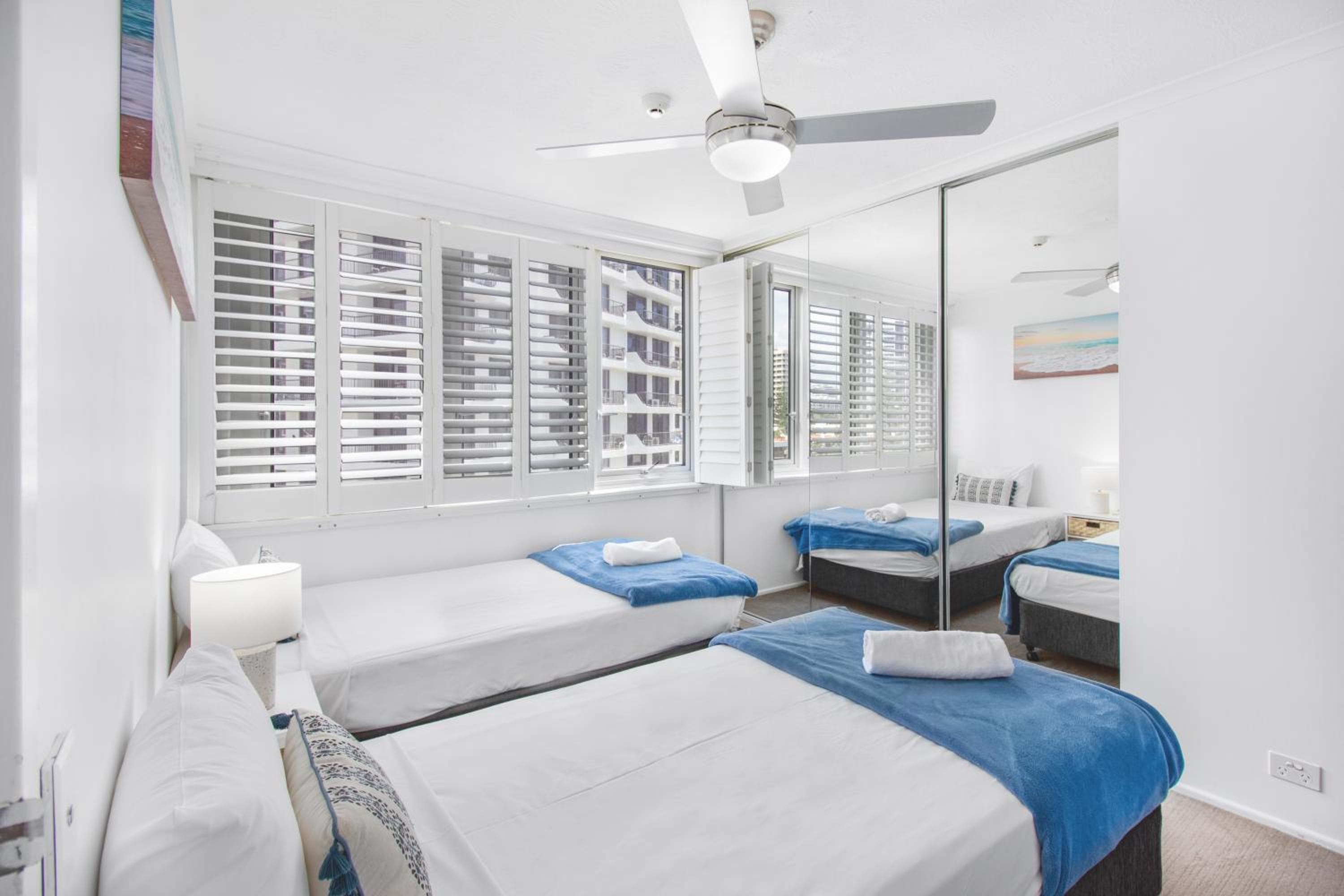 Boulevard Towers on Broadbeach, Gold Coast, photo 2