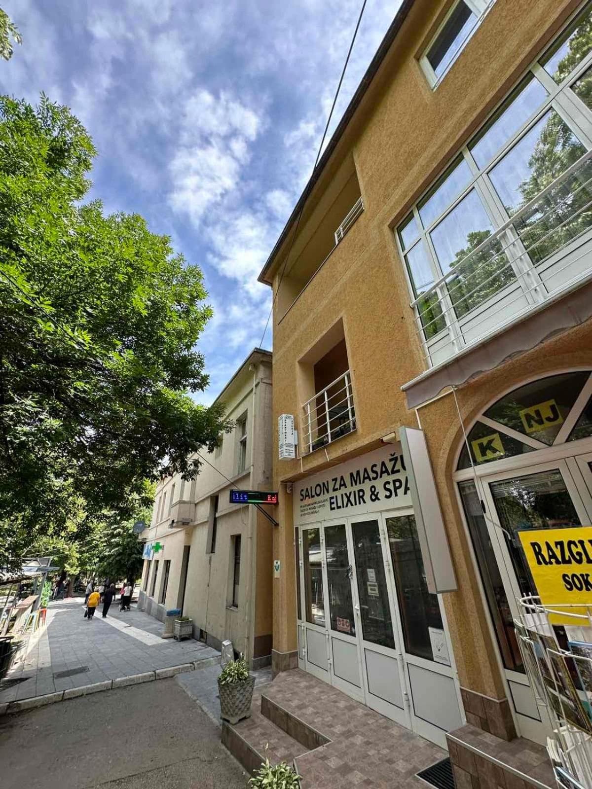 Vila Misljenovic, u centru Sokobanje, na pesackoj zoni, Soko Banja