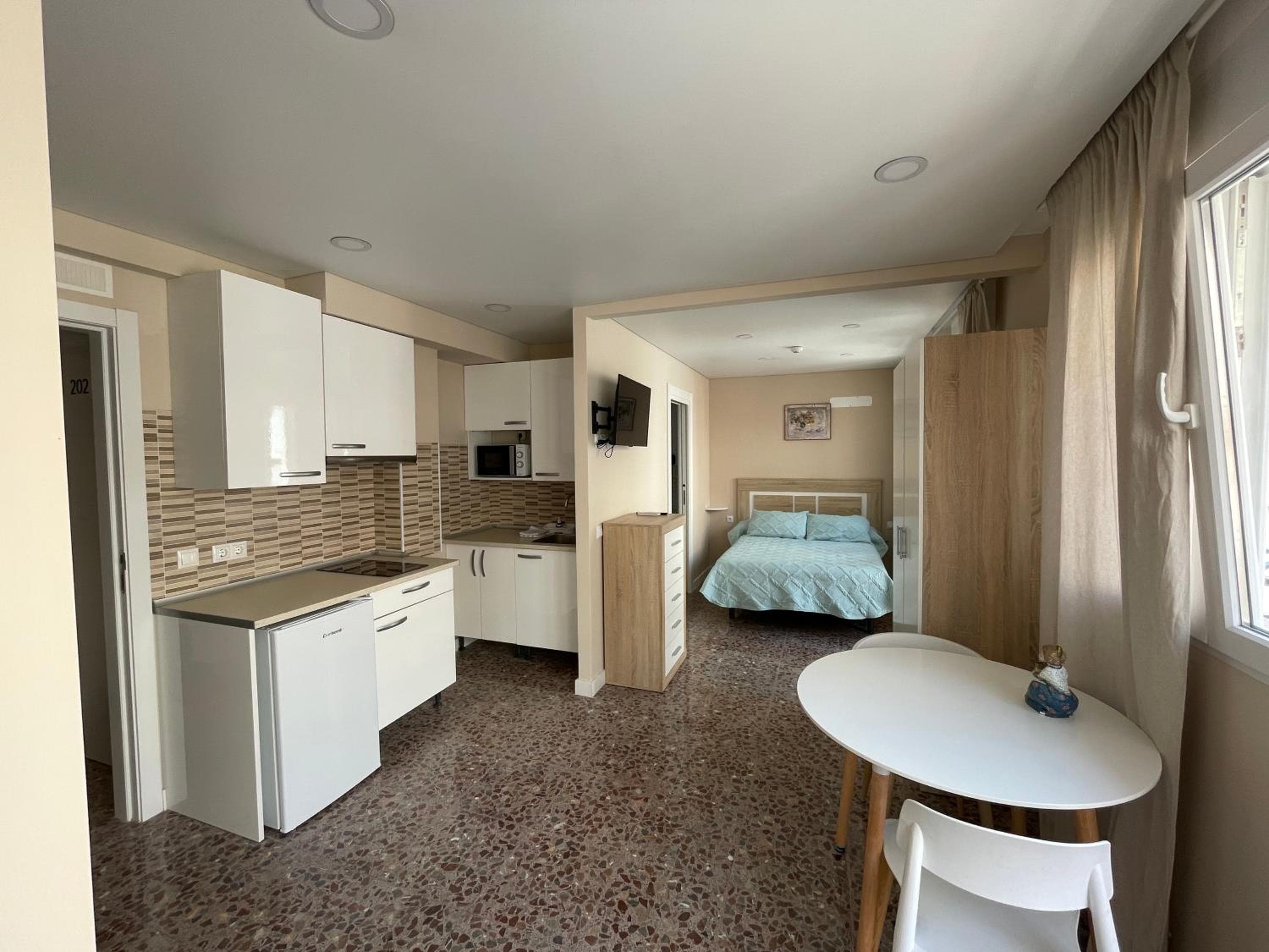 Apartamentos Pelicano, Benidorm, photo 2