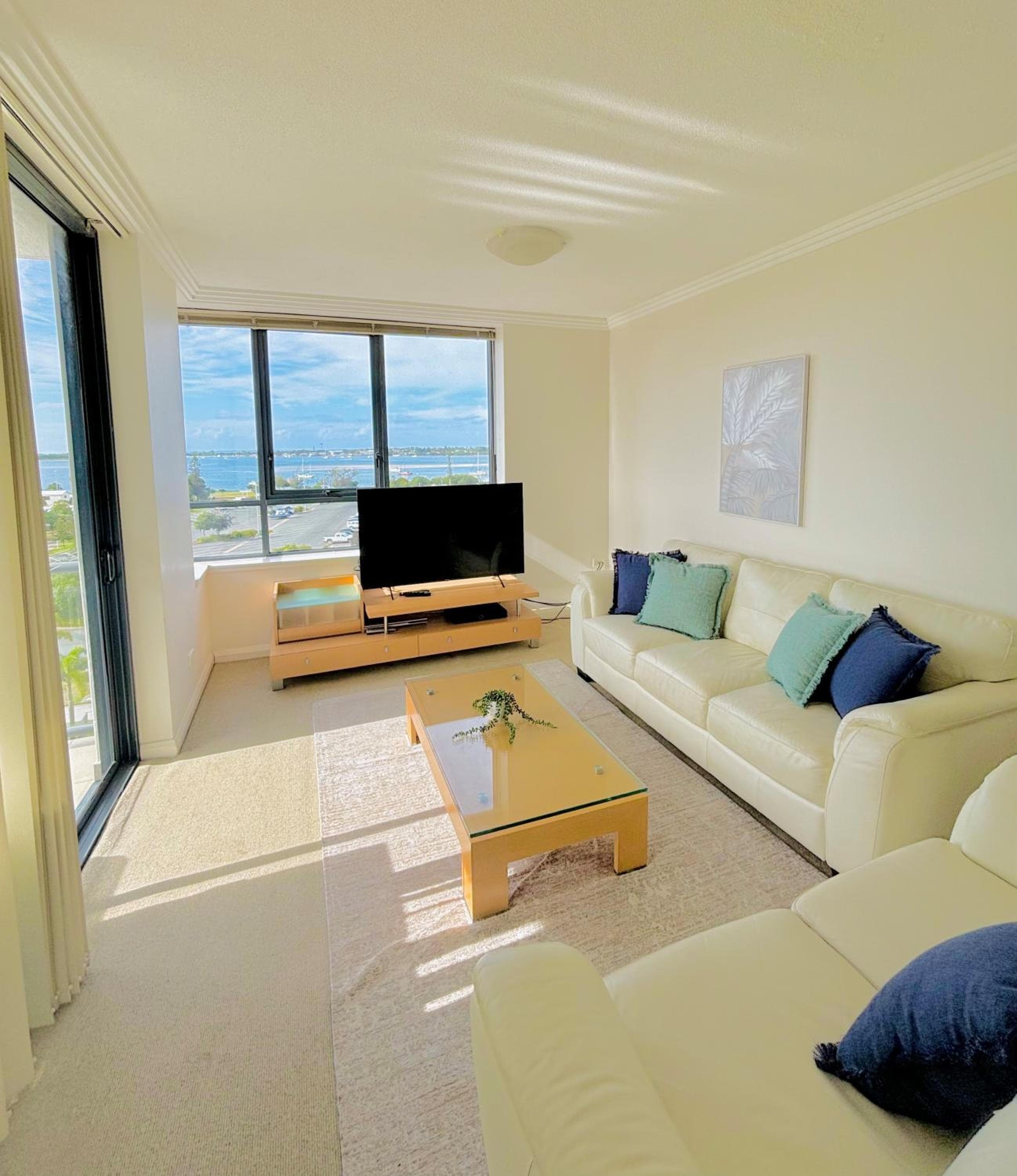 Aqualine Apartments On The Broadwater, Gold Coast, photo 3