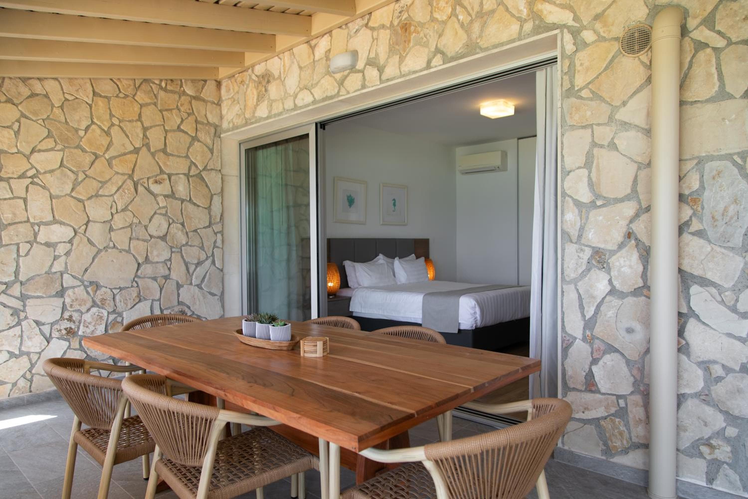 Elya Beach Luxury Suites, Ayios Theodhoros, photo 6
