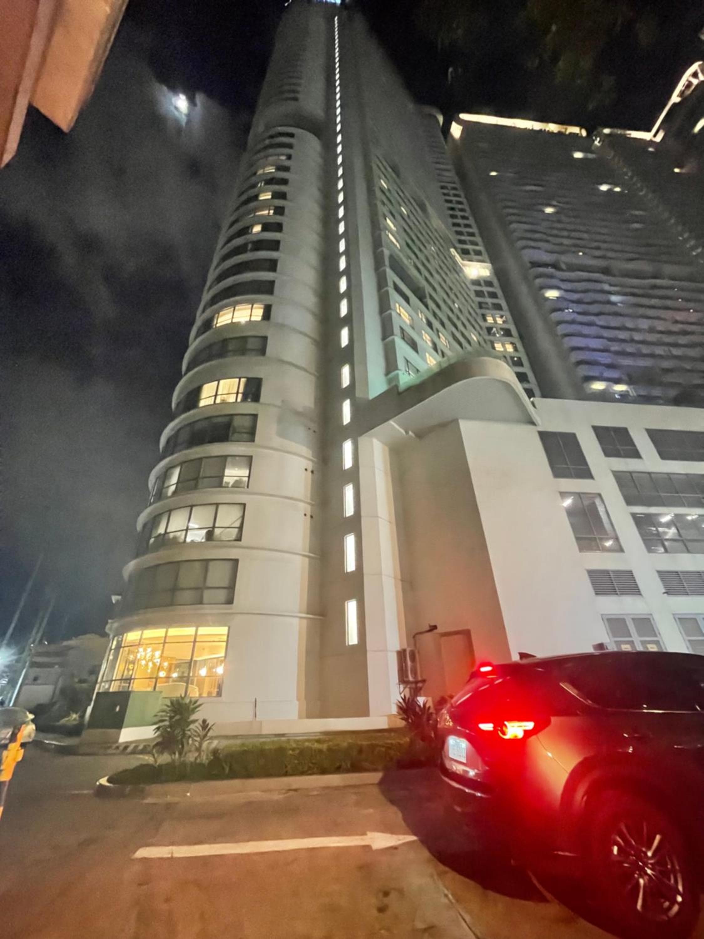 Novotel Tower at Mandaluyong Rockwell View, Manila