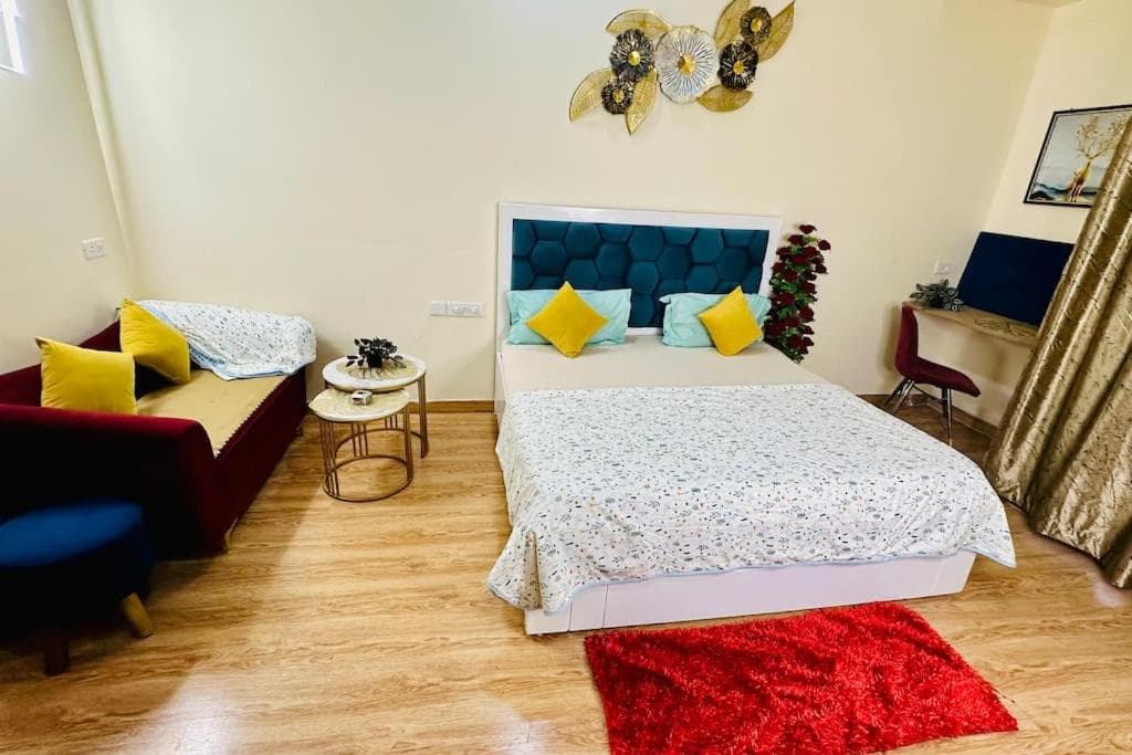 Richa's Home at Gaur Mall, Ghaziabad, photo 2