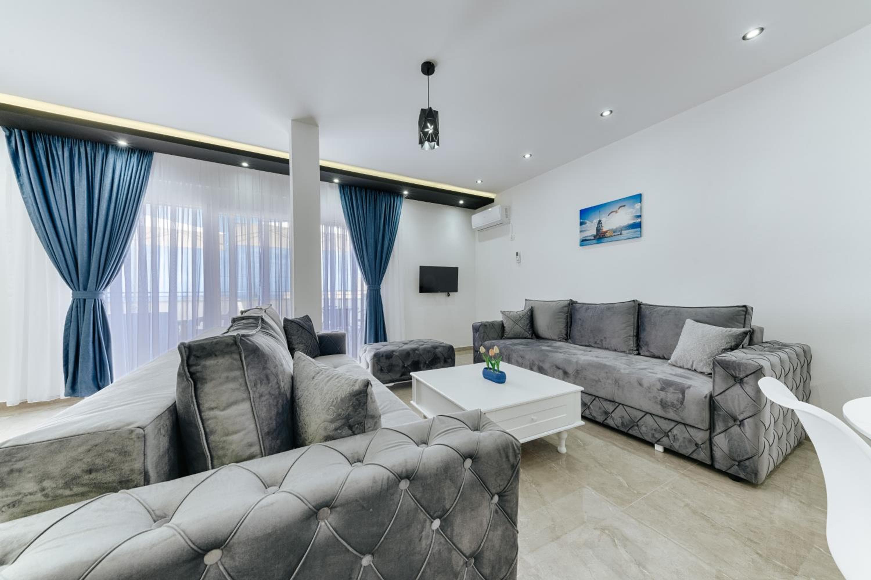 Lux DAM Apartments, Bar, photo 6