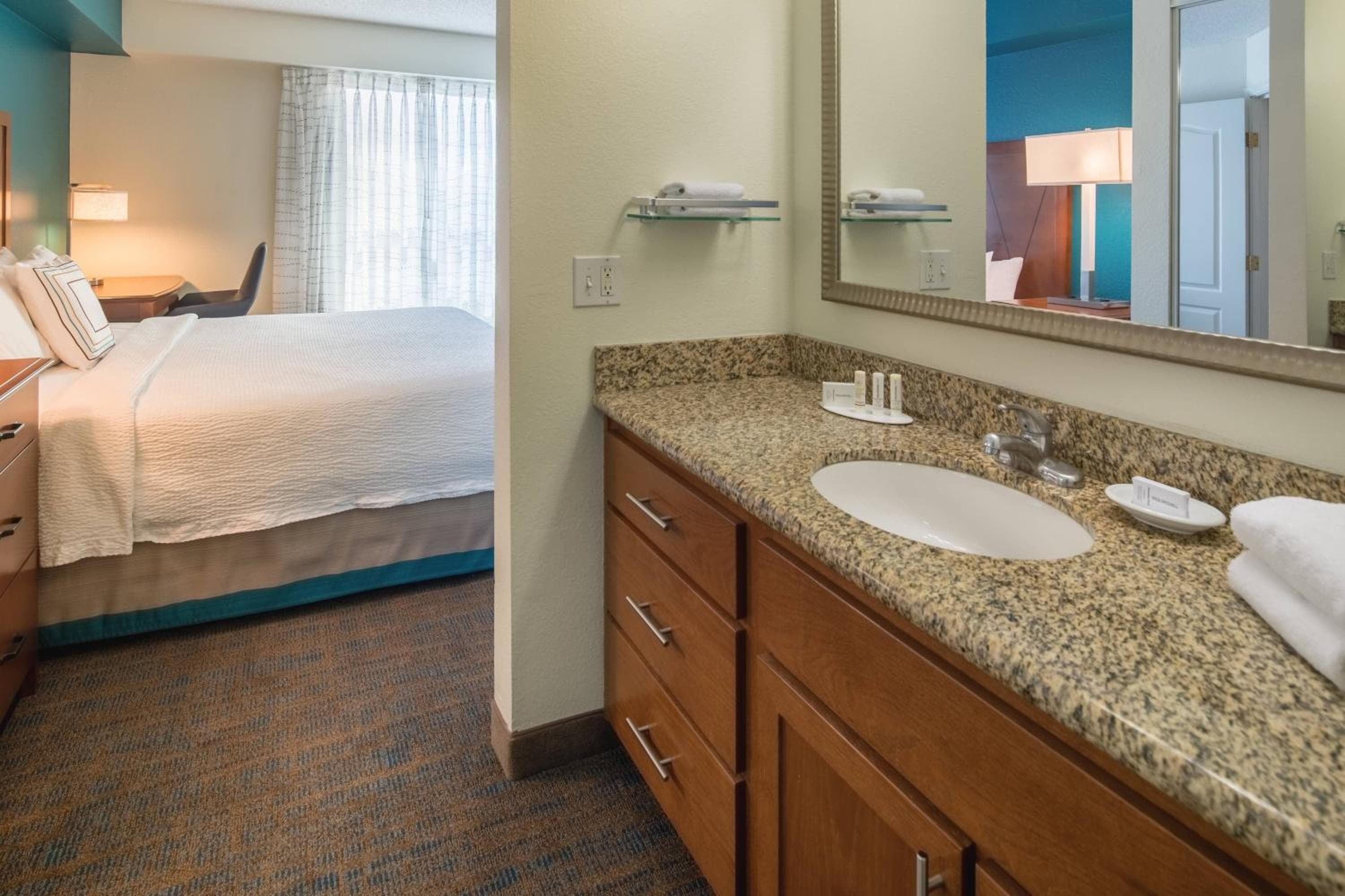 Residence Inn by Marriott Portland North, Portland, photo 5