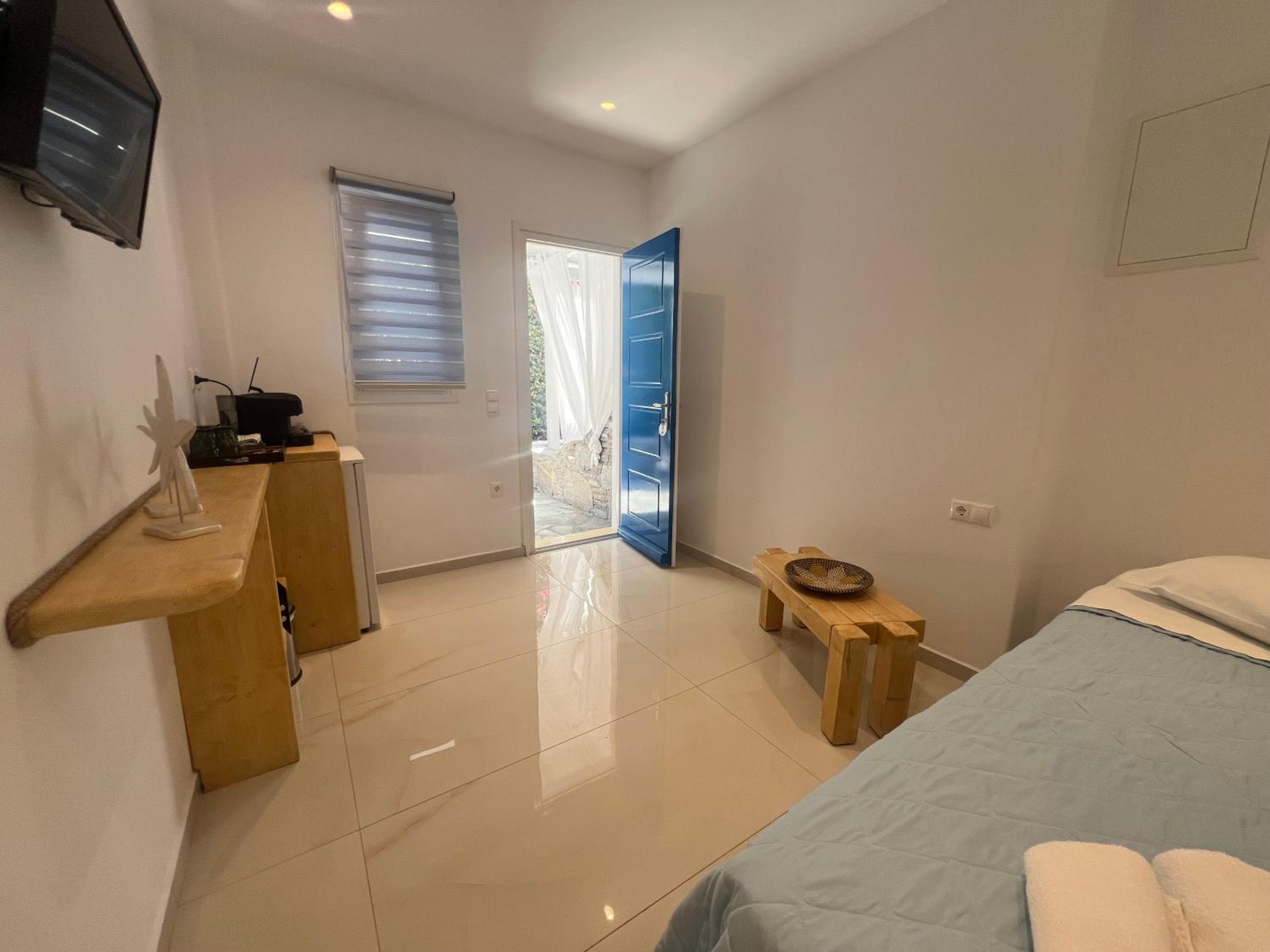 Anemos Hotel & Apartments, Ornos, photo 5
